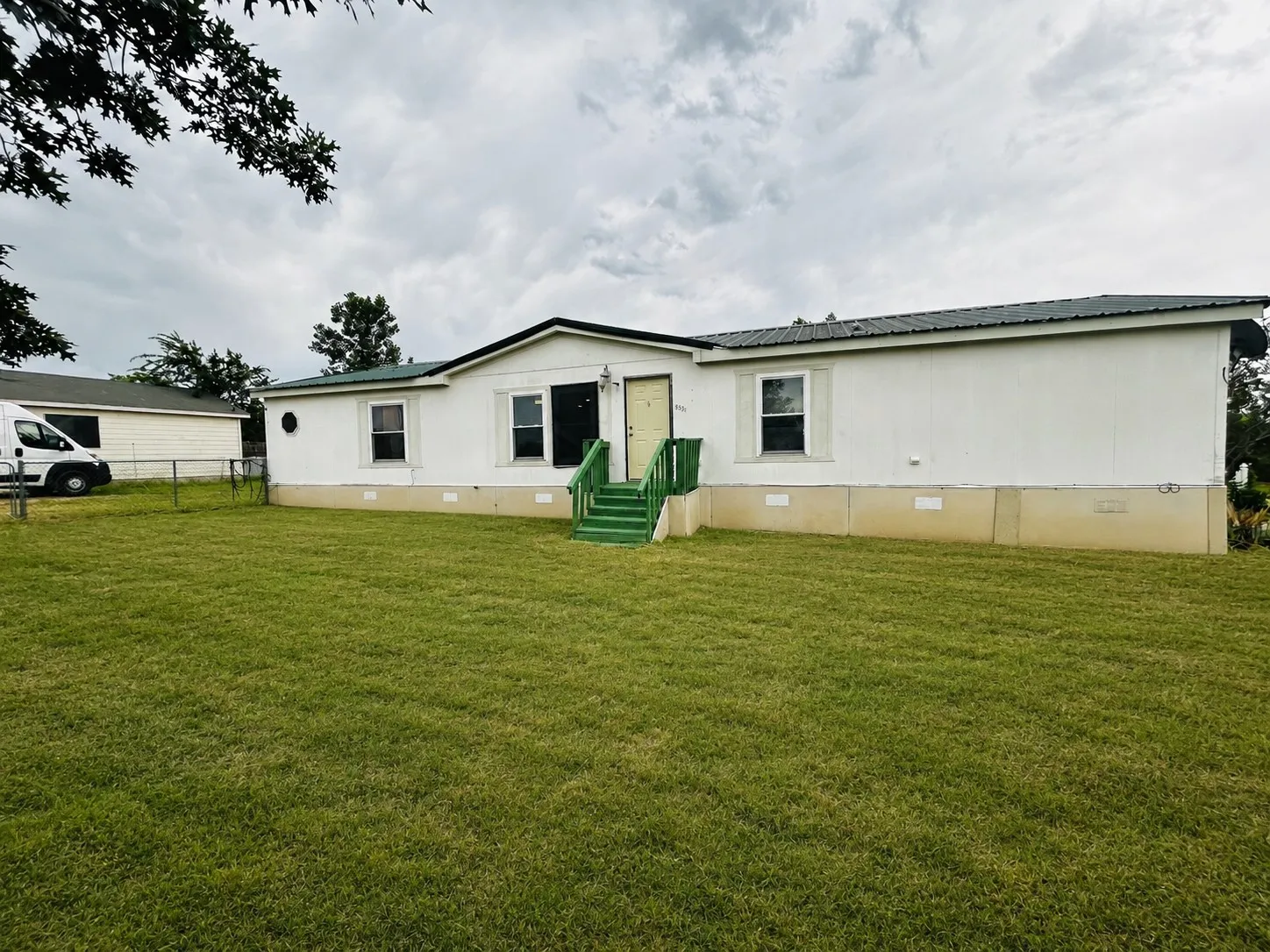 Manufactured Home For Sale in Denton County , 8531 Angus Drive, Justin, Texas 76247, 5 Bedroom, 3 Bathroom, 2 Garage spaces, 1,728 Sqft, built in 2005, mls#21312320, Real Estate Agent in Justin, Homes For Sale in Denton county, Homes For Sale in Justin, Realtor in Justin Texas, Real Estate Brokerage Independent Realty Texas, Luminita Cordes Realtor