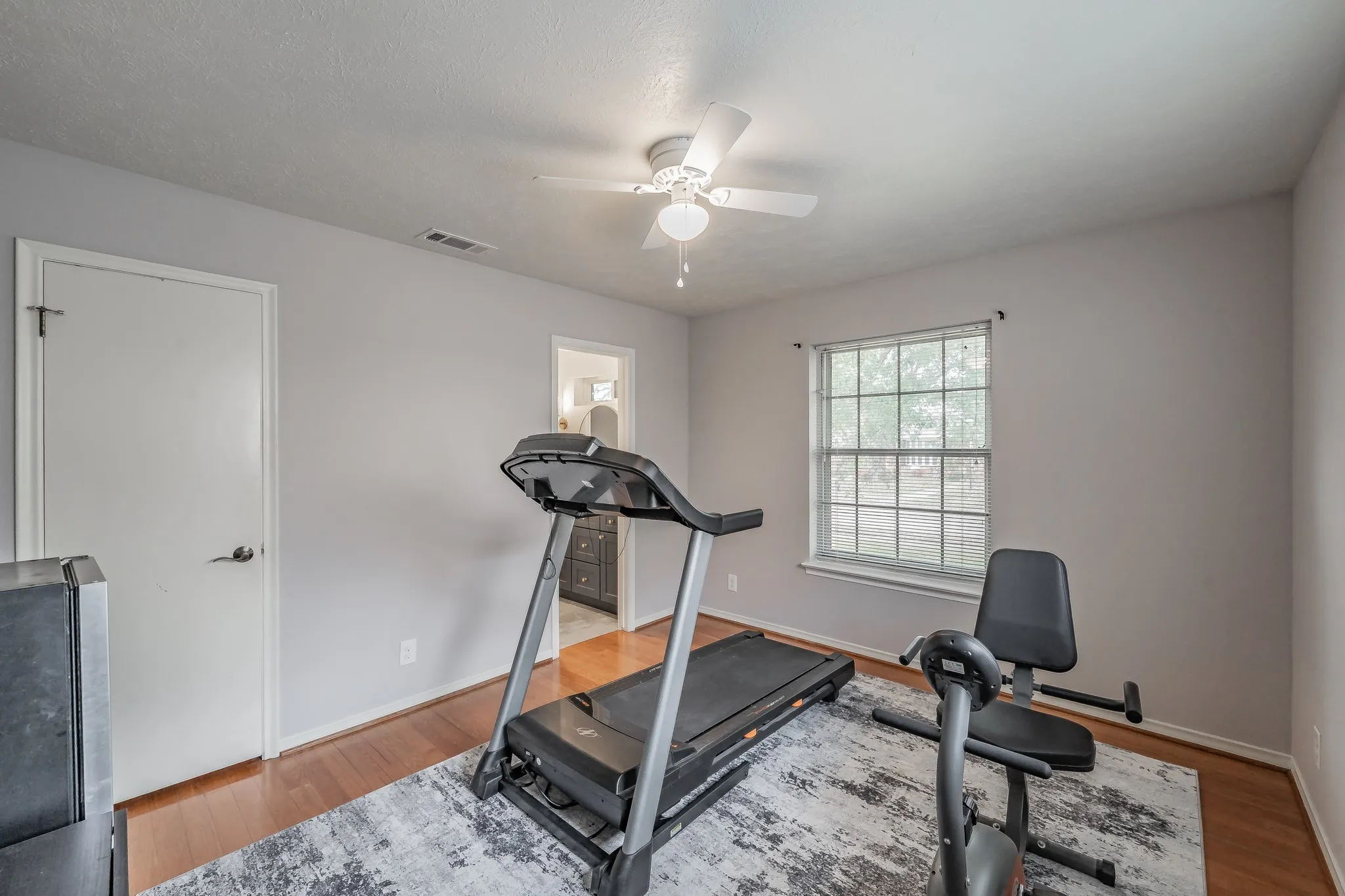 Single Family Residence For Sale in Dallas County , 8426 Van Pelt Drive, Dallas, Texas 75228, 3 Bedroom, 2 Bathroom, 2 Garage spaces, 1,727 Sqft, built in 1964, mls#21312324, Real Estate Agent in Dallas, Homes For Sale in Dallas county, Homes For Sale in Dallas, Realtor in Dallas Texas, Real Estate Brokerage Independent Realty Texas, Luminita Cordes Realtor