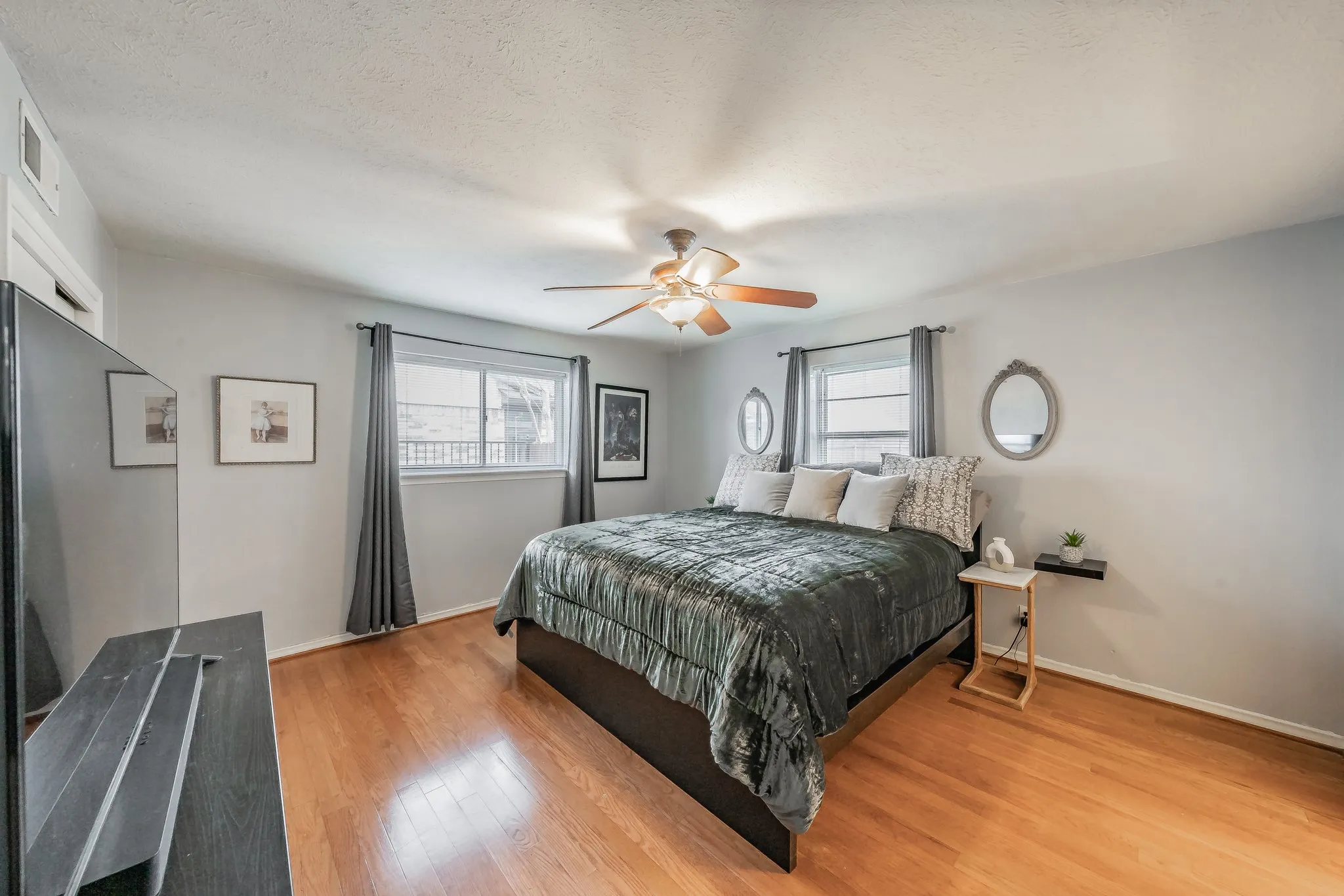 Single Family Residence For Sale in Dallas County , 8426 Van Pelt Drive, Dallas, Texas 75228, 3 Bedroom, 2 Bathroom, 2 Garage spaces, 1,727 Sqft, built in 1964, mls#21312324, Real Estate Agent in Dallas, Homes For Sale in Dallas county, Homes For Sale in Dallas, Realtor in Dallas Texas, Real Estate Brokerage Independent Realty Texas, Luminita Cordes Realtor