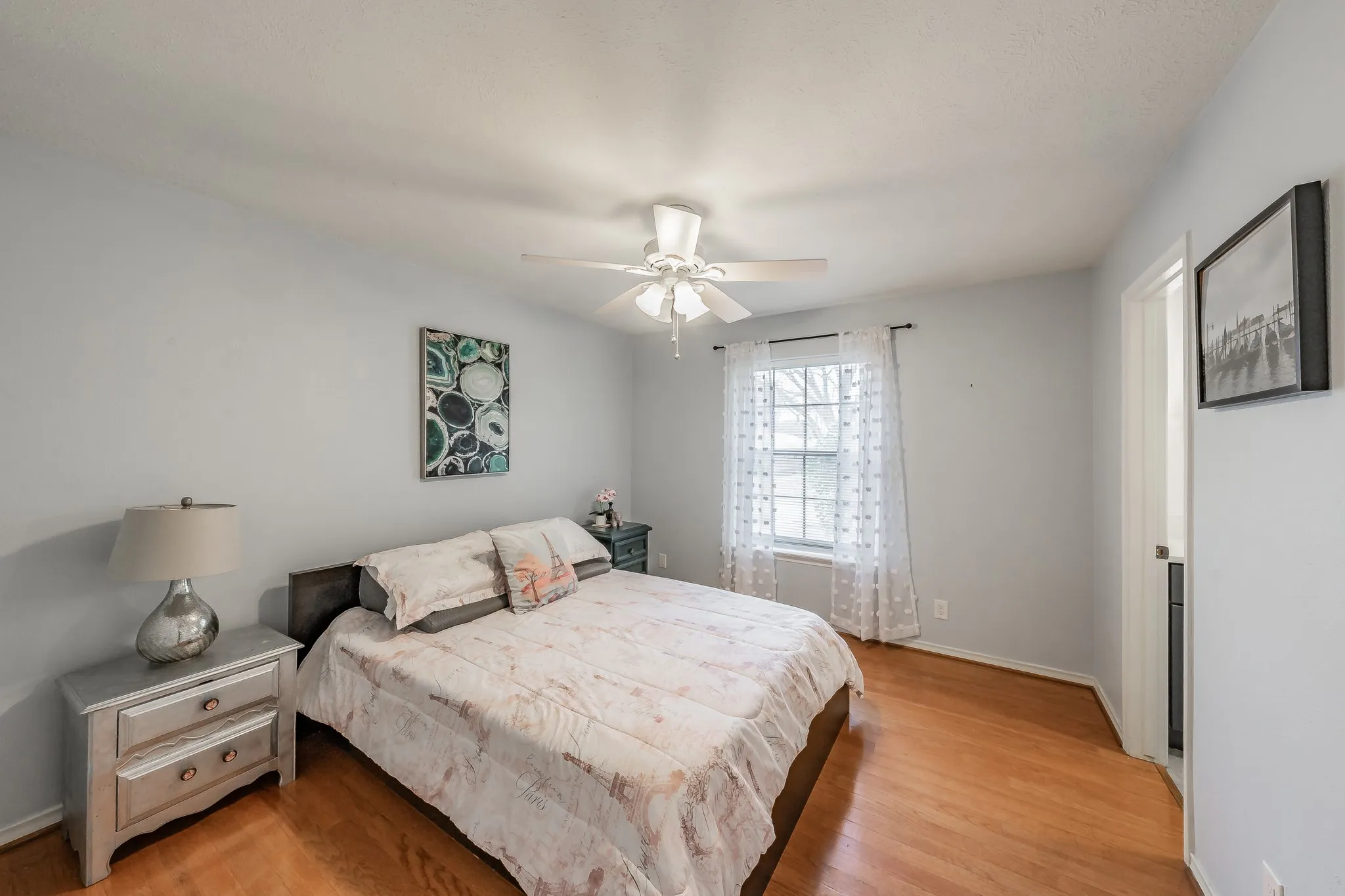 Single Family Residence For Sale in Dallas County , 8426 Van Pelt Drive, Dallas, Texas 75228, 3 Bedroom, 2 Bathroom, 2 Garage spaces, 1,727 Sqft, built in 1964, mls#21312324, Real Estate Agent in Dallas, Homes For Sale in Dallas county, Homes For Sale in Dallas, Realtor in Dallas Texas, Real Estate Brokerage Independent Realty Texas, Luminita Cordes Realtor