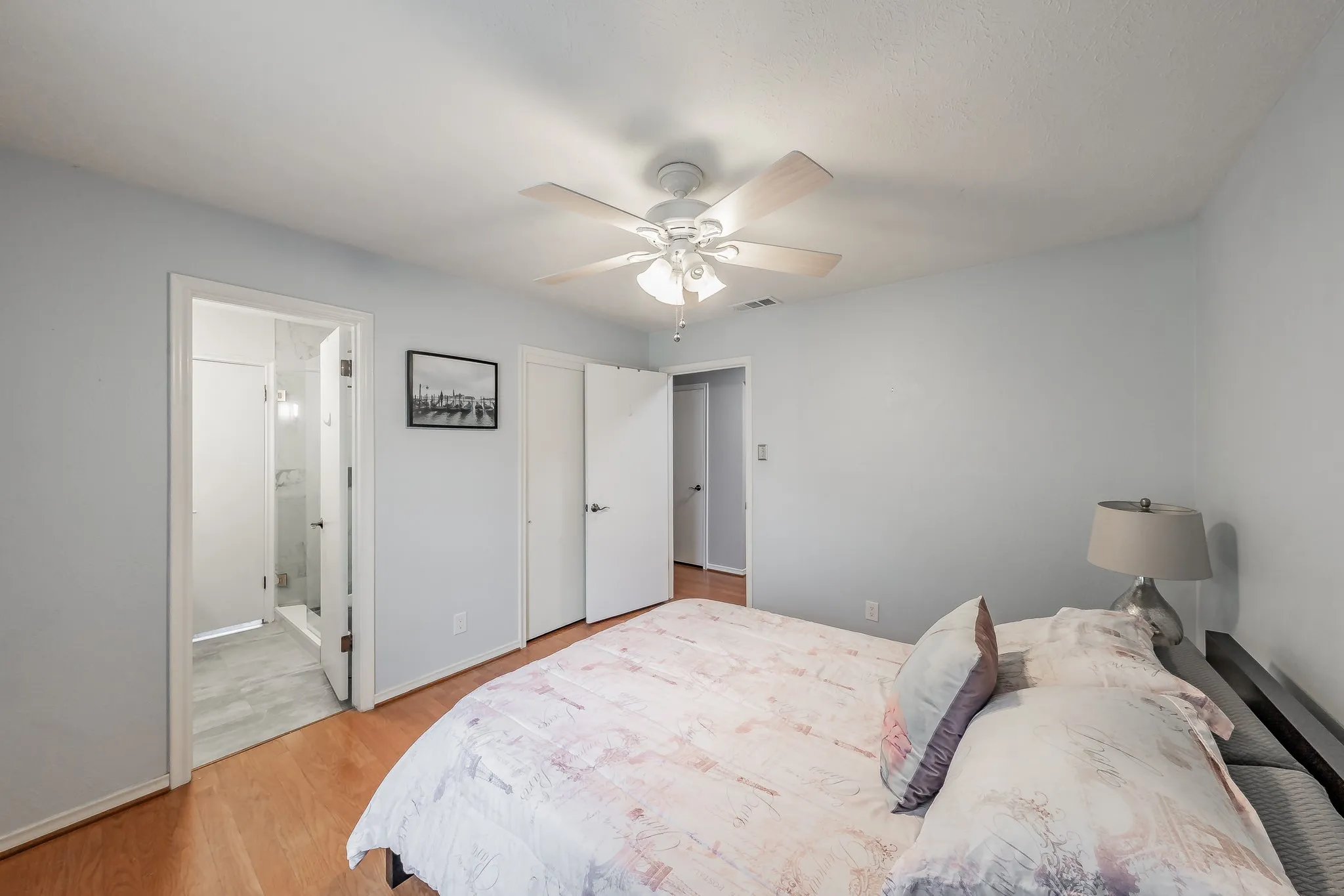 Single Family Residence For Sale in Dallas County , 8426 Van Pelt Drive, Dallas, Texas 75228, 3 Bedroom, 2 Bathroom, 2 Garage spaces, 1,727 Sqft, built in 1964, mls#21312324, Real Estate Agent in Dallas, Homes For Sale in Dallas county, Homes For Sale in Dallas, Realtor in Dallas Texas, Real Estate Brokerage Independent Realty Texas, Luminita Cordes Realtor