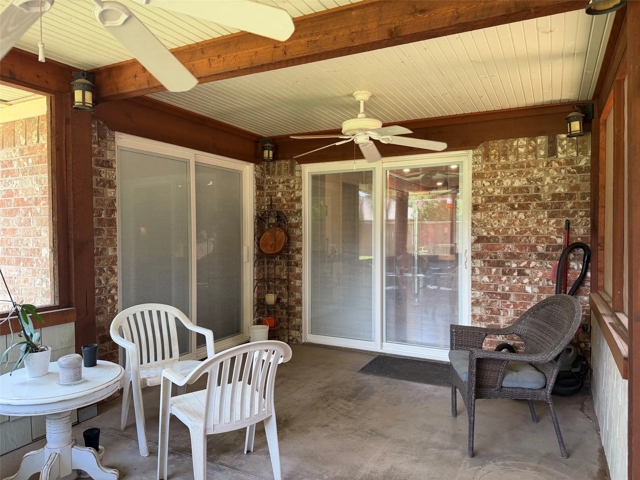 Single Family Residence For Sale in Young County , 114 Chaparral Drive, Graham, Texas 76450, 3 Bedrooms, 2 Bathrooms, 2 Garage spaces, 1,778 Sqft, built in 1983, Price $355,000, mls#21312321, Real Estate Agent in Graham, Homes For Sale in Young county, Homes For Sale in Graham, Realtor in Graham Texas, Real Estate Brokerage Independent Realty Texas, Luminita Cordes Realtor