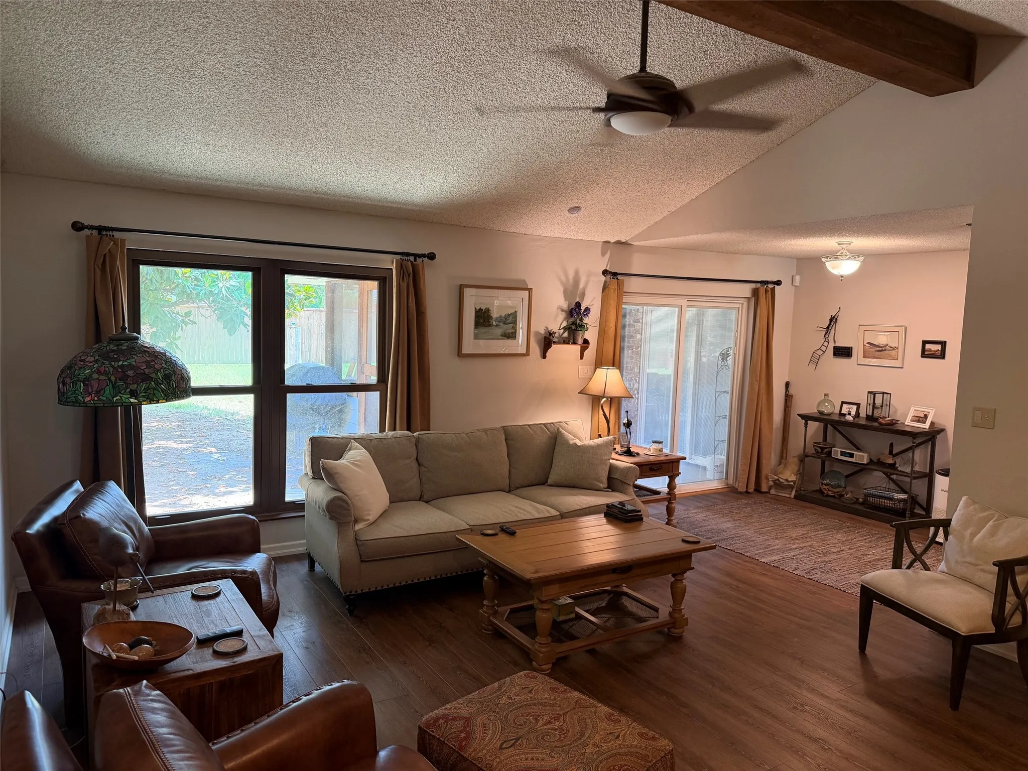 Single Family Residence For Sale in Young County , 114 Chaparral Drive, Graham, Texas 76450, 3 Bedrooms, 2 Bathrooms, 2 Garage spaces, 1,778 Sqft, built in 1983, Price $355,000, mls#21312321, Real Estate Agent in Graham, Homes For Sale in Young county, Homes For Sale in Graham, Realtor in Graham Texas, Real Estate Brokerage Independent Realty Texas, Luminita Cordes Realtor