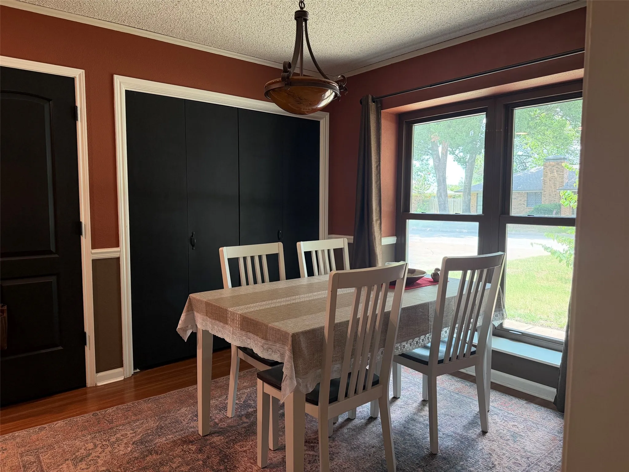 Single Family Residence For Sale in Young County , 114 Chaparral Drive, Graham, Texas 76450, 3 Bedrooms, 2 Bathrooms, 2 Garage spaces, 1,778 Sqft, built in 1983, Price $355,000, mls#21312321, Real Estate Agent in Graham, Homes For Sale in Young county, Homes For Sale in Graham, Realtor in Graham Texas, Real Estate Brokerage Independent Realty Texas, Luminita Cordes Realtor