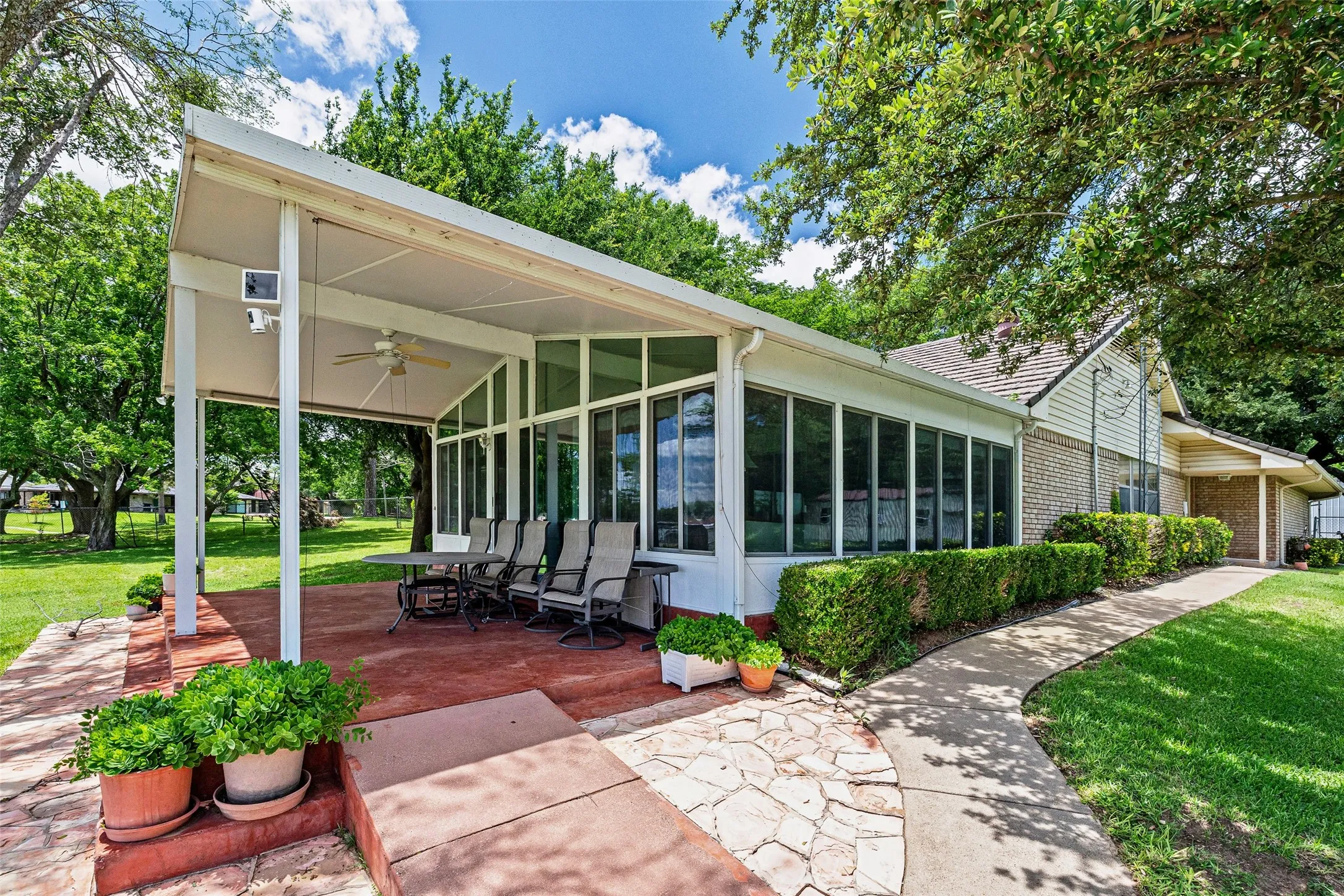Yes, the patio furniture will also convey! Excellent and inviting space!