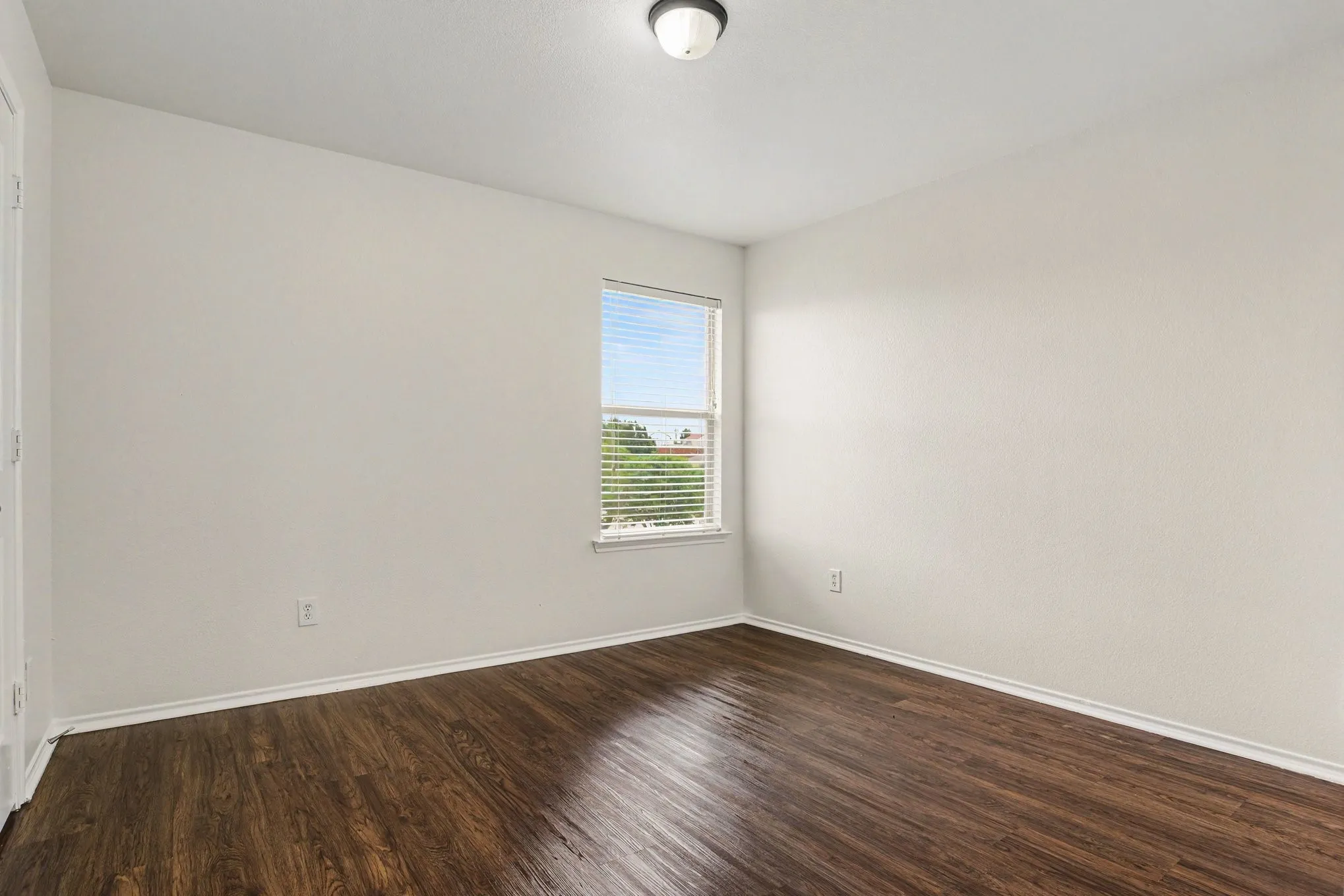 Single Family Residence For Sale in Kaufman County , 4000 Freedom Street, Heartland, Texas 75126, 3 Bedroom, 3 Bathroom, 2 Garage spaces, 1,882 Sqft, built in 2008, mls#21298752, Real Estate Agent in Heartland, Homes For Sale in Kaufman county, Homes For Sale in Heartland, Realtor in Heartland Texas, Real Estate Brokerage Independent Realty Texas, Luminita Cordes Realtor
