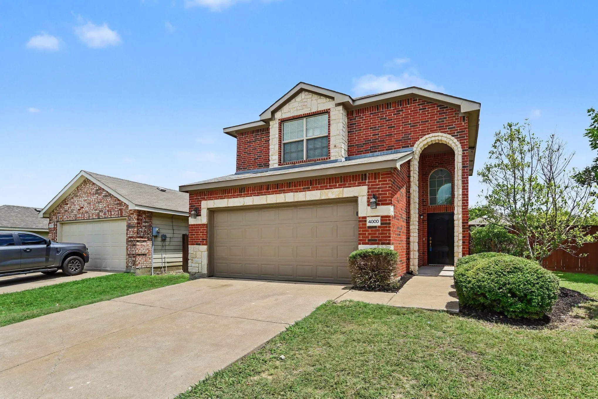 Single Family Residence For Sale in Kaufman County , 4000 Freedom Street, Heartland, Texas 75126, 3 Bedroom, 3 Bathroom, 2 Garage spaces, 1,882 Sqft, built in 2008, mls#21298752, Real Estate Agent in Heartland, Homes For Sale in Kaufman county, Homes For Sale in Heartland, Realtor in Heartland Texas, Real Estate Brokerage Independent Realty Texas, Luminita Cordes Realtor