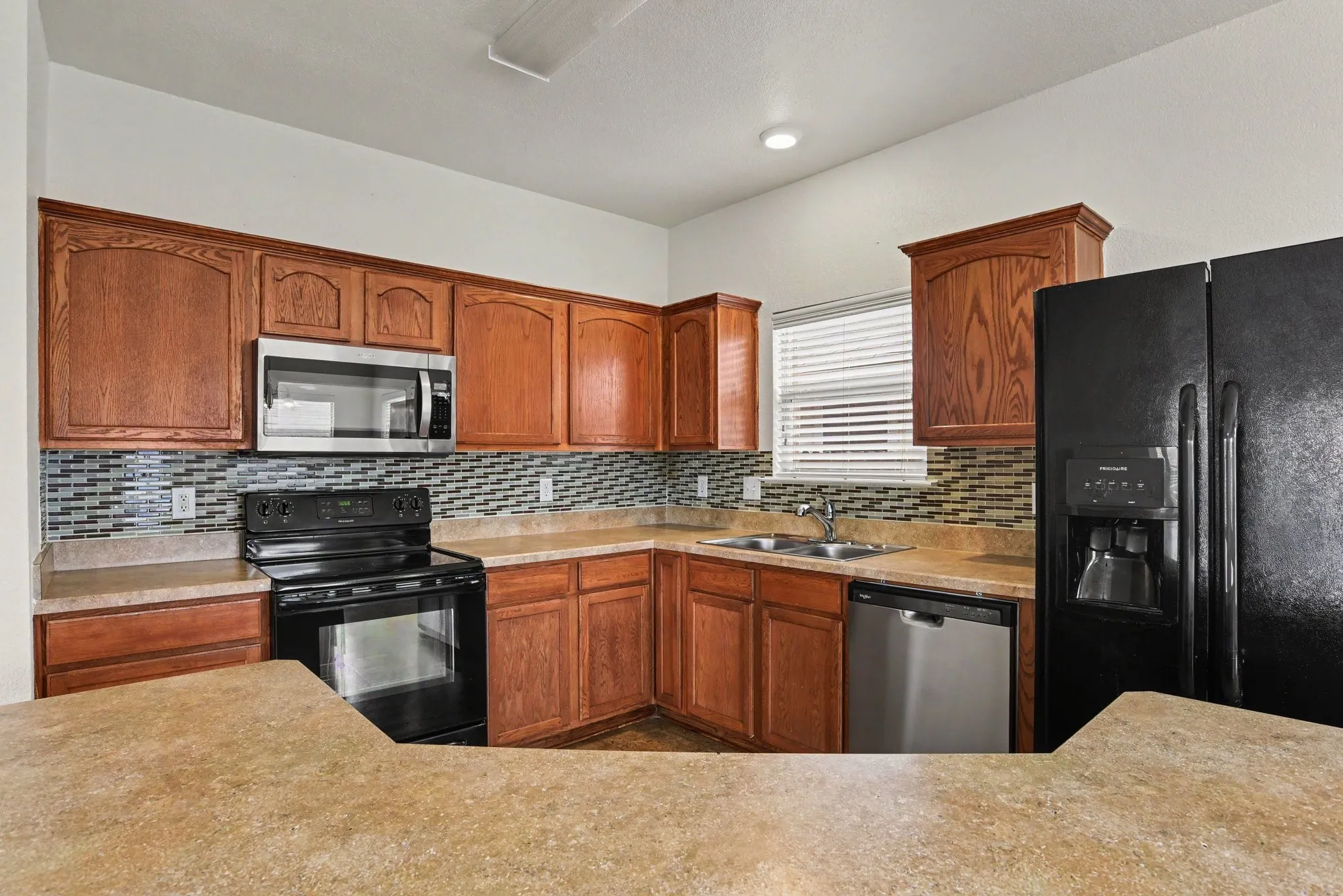 Single Family Residence For Sale in Kaufman County , 4000 Freedom Street, Heartland, Texas 75126, 3 Bedroom, 3 Bathroom, 2 Garage spaces, 1,882 Sqft, built in 2008, mls#21298752, Real Estate Agent in Heartland, Homes For Sale in Kaufman county, Homes For Sale in Heartland, Realtor in Heartland Texas, Real Estate Brokerage Independent Realty Texas, Luminita Cordes Realtor