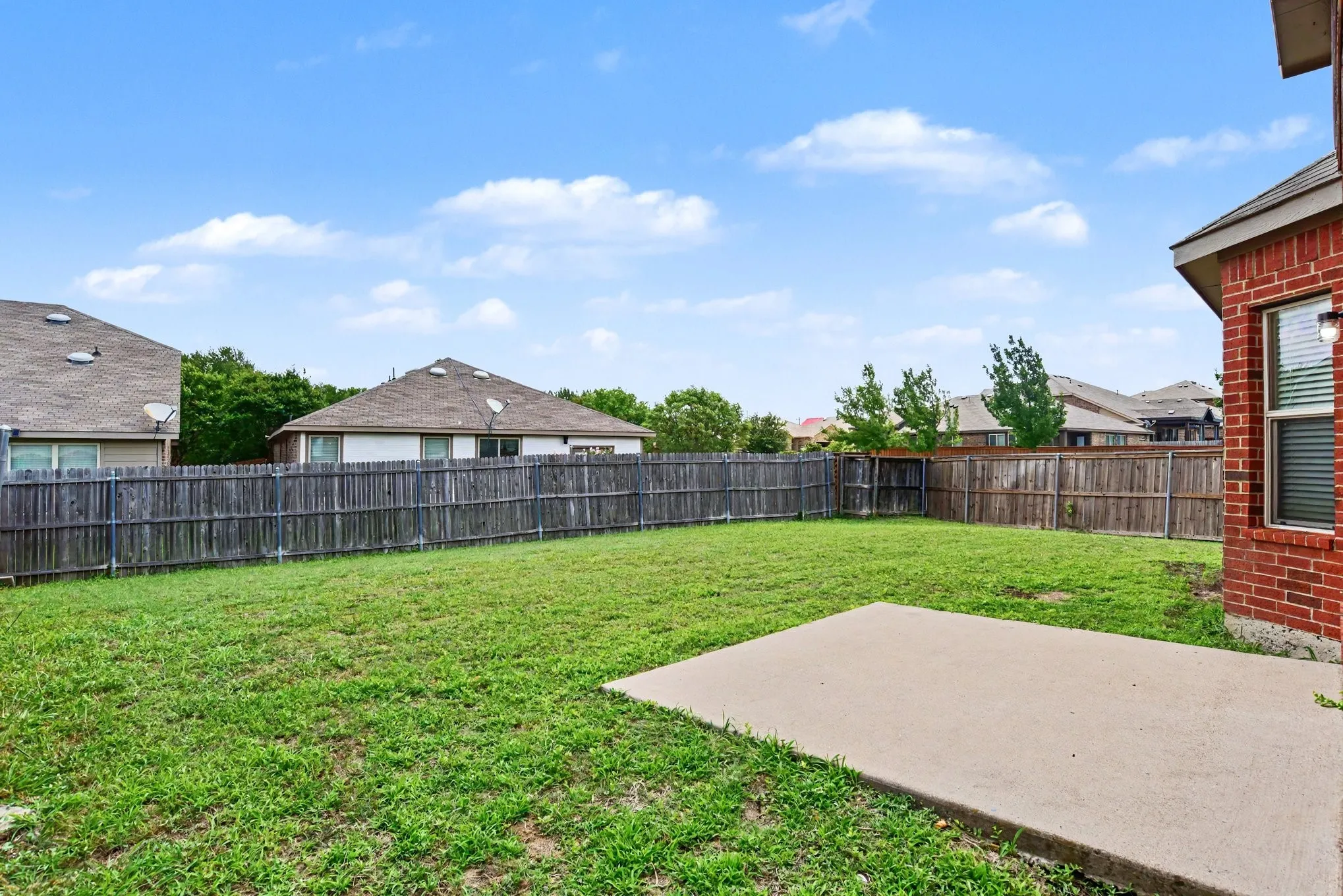 Single Family Residence For Sale in Kaufman County , 4000 Freedom Street, Heartland, Texas 75126, 3 Bedroom, 3 Bathroom, 2 Garage spaces, 1,882 Sqft, built in 2008, mls#21298752, Real Estate Agent in Heartland, Homes For Sale in Kaufman county, Homes For Sale in Heartland, Realtor in Heartland Texas, Real Estate Brokerage Independent Realty Texas, Luminita Cordes Realtor