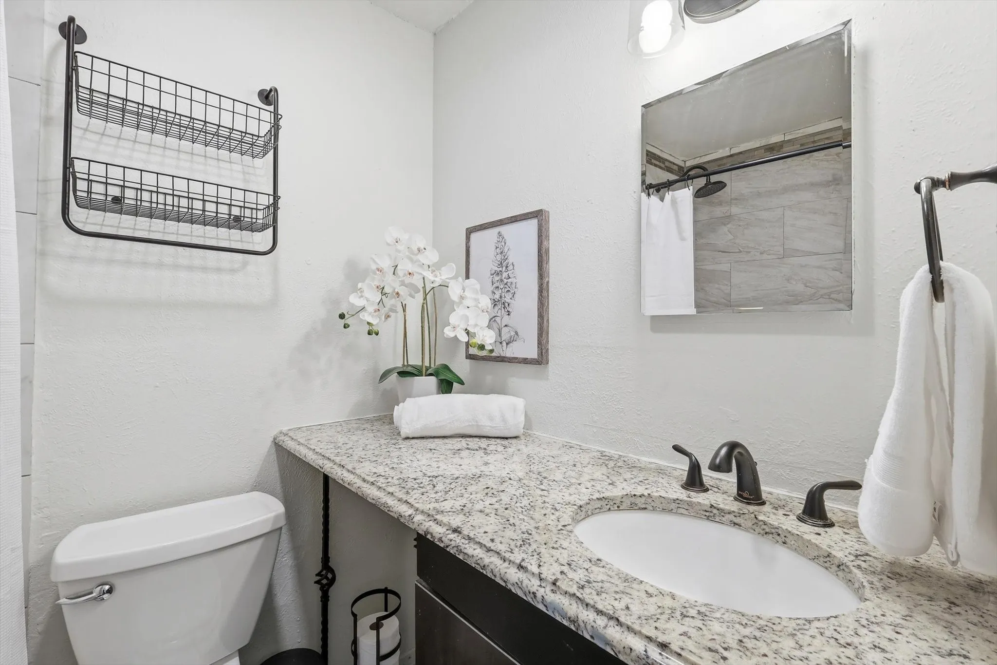 Single Family Residence For Sale in Dallas County , 2304 Greenwood Circle, Carrollton, Texas 75006, 3 Bedroom, 2 Bathroom, 2 Garage spaces, 1,406 Sqft, built in 1973, mls#21312367, Real Estate Agent in Carrollton, Homes For Sale in Dallas county, Homes For Sale in Carrollton, Realtor in Carrollton Texas, Real Estate Brokerage Independent Realty Texas, Luminita Cordes Realtor
