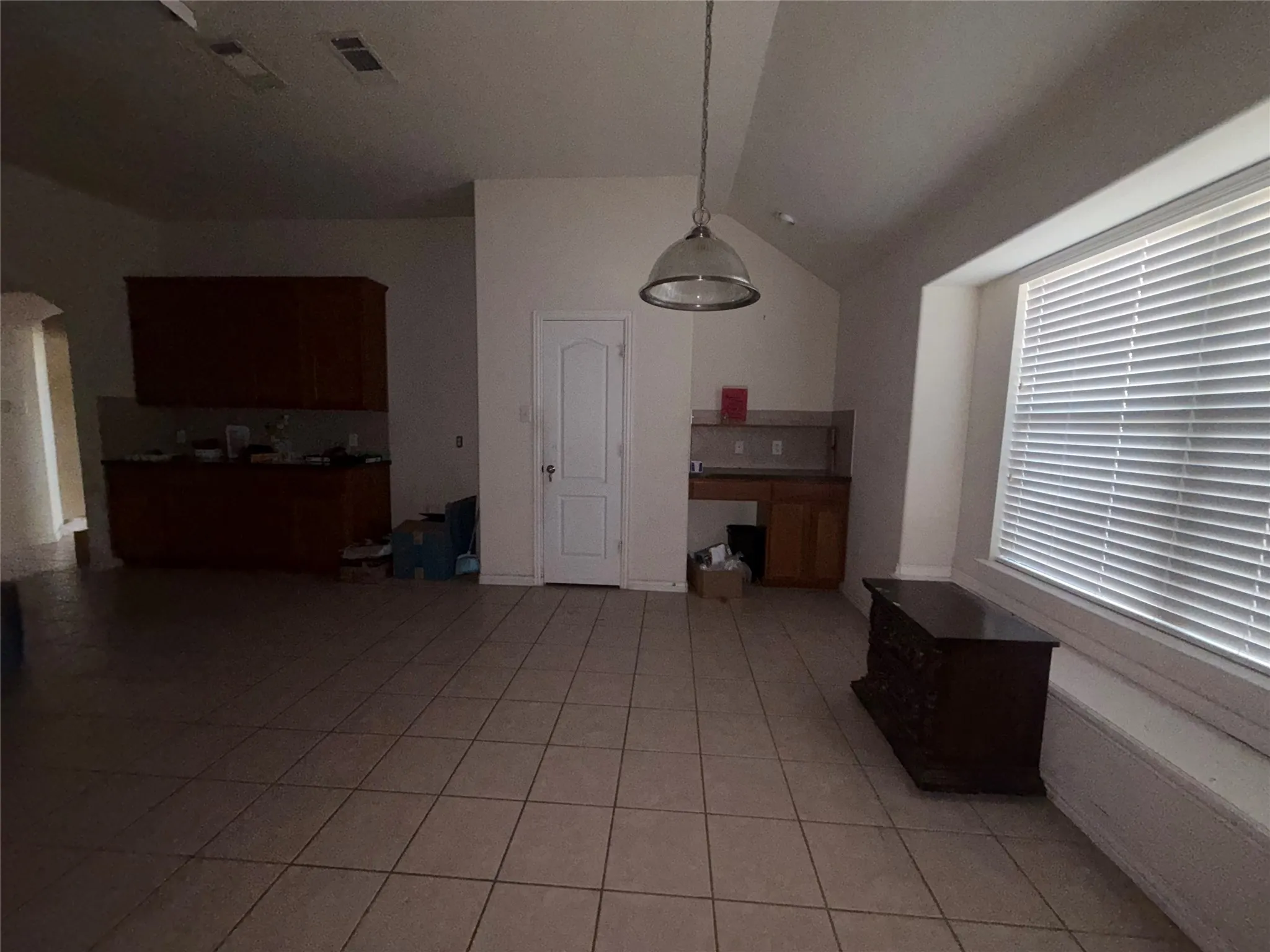 Single Family Residence For Sale in Hunt County , 140 Cherokee Street, Greenville, Texas 75402, 4 Bedroom, 2 Bathroom, 2 Garage spaces, 2,278 Sqft, built in 2006, Price $250,000, mls#21311876, Real Estate Agent in Greenville, Homes For Sale in Hunt county, Homes For Sale in Greenville, Realtor in Greenville Texas, Real Estate Brokerage Independent Realty Texas, Luminita Cordes Realtor
