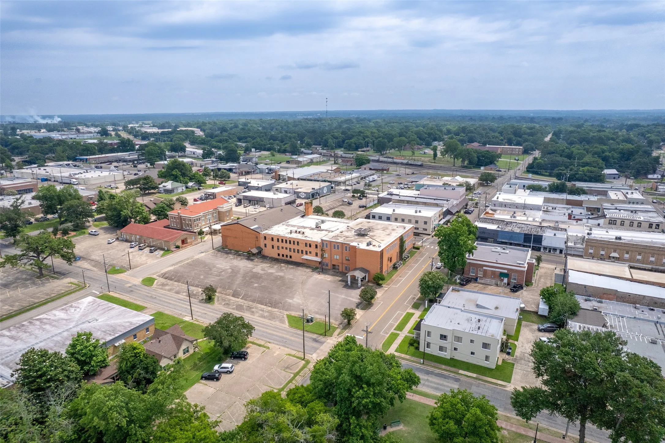 Office For Sale in Titus County , 301 N Madison Avenue, Mt Pleasant, Texas 75455, 0, 0, Garage spaces, 0 Sqft, built in 1965, mls#21312380, Real Estate Agent in Mt Pleasant, Homes For Sale in Titus county, Homes For Sale in Mt Pleasant, Realtor in Mt Pleasant Texas, Real Estate Brokerage Independent Realty Texas, Luminita Cordes Realtor