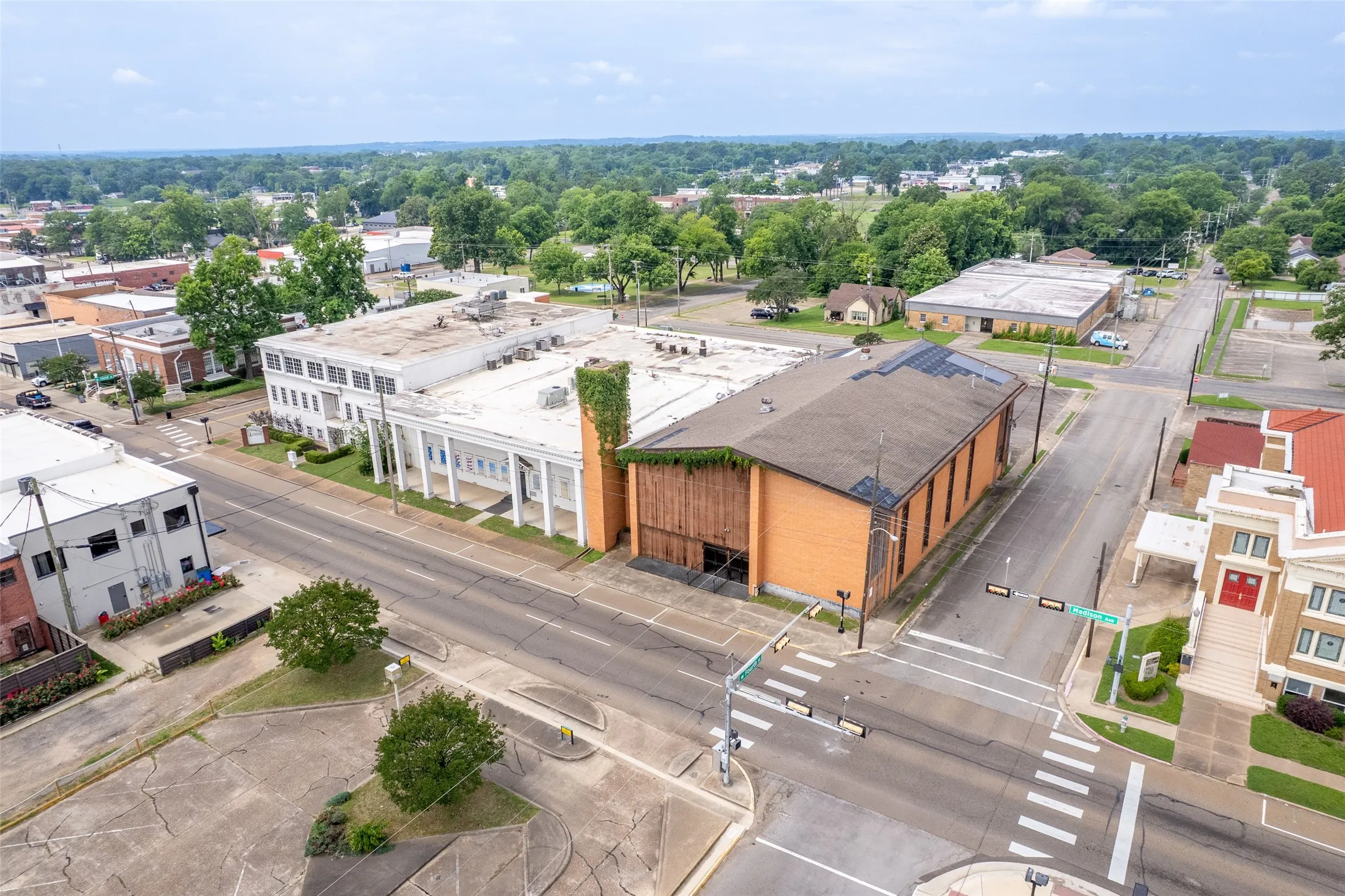 Office For Sale in Titus County , 301 N Madison Avenue, Mt Pleasant, Texas 75455, 0, 0, Garage spaces, 0 Sqft, built in 1965, mls#21312380, Real Estate Agent in Mt Pleasant, Homes For Sale in Titus county, Homes For Sale in Mt Pleasant, Realtor in Mt Pleasant Texas, Real Estate Brokerage Independent Realty Texas, Luminita Cordes Realtor