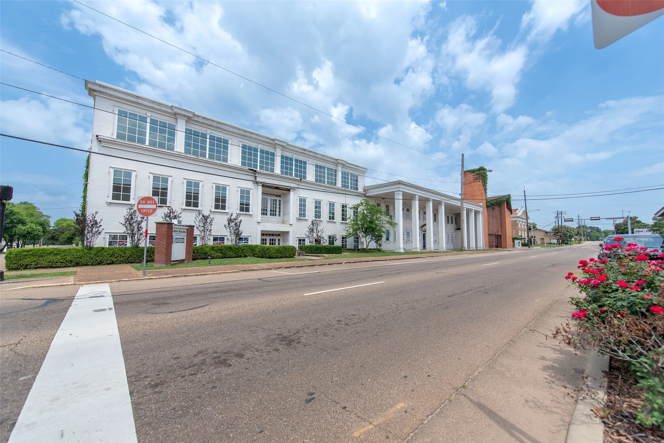 Office For Sale in Titus County , 301 N Madison Avenue, Mt Pleasant, Texas 75455, 0, 0, Garage spaces, 0 Sqft, built in 1965, mls#21312380, Real Estate Agent in Mt Pleasant, Homes For Sale in Titus county, Homes For Sale in Mt Pleasant, Realtor in Mt Pleasant Texas, Real Estate Brokerage Independent Realty Texas, Luminita Cordes Realtor