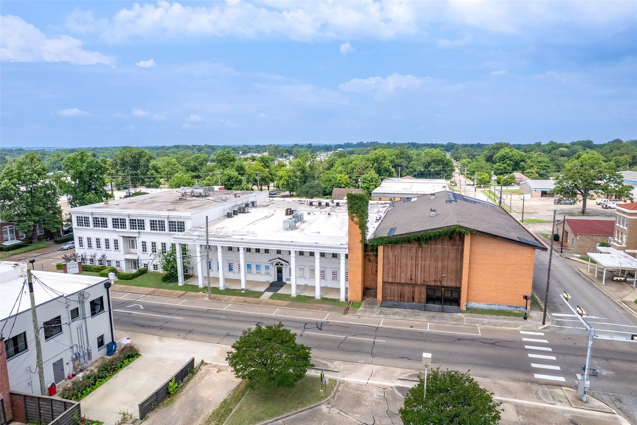 Office For Sale in Titus County , 301 N Madison Avenue, Mt Pleasant, Texas 75455, 0, 0, Garage spaces, 0 Sqft, built in 1965, mls#21312380, Real Estate Agent in Mt Pleasant, Homes For Sale in Titus county, Homes For Sale in Mt Pleasant, Realtor in Mt Pleasant Texas, Real Estate Brokerage Independent Realty Texas, Luminita Cordes Realtor
