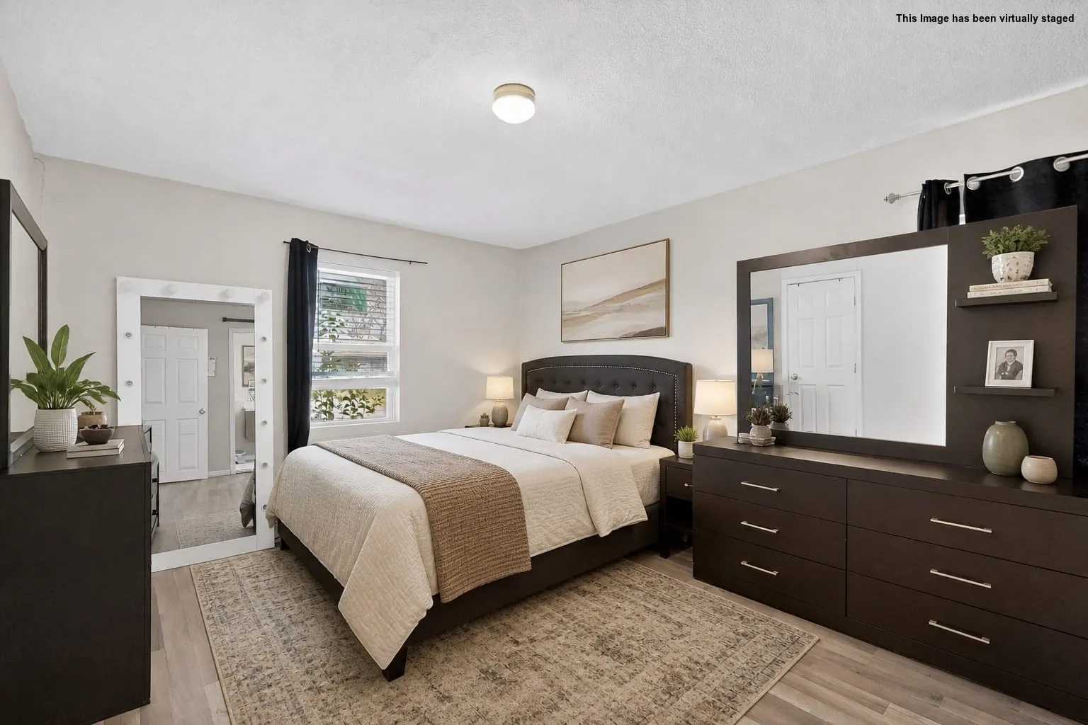 Single Family Residence For Sale in Tarrant County , 1300 E Mulkey Street, Fort Worth, Texas 76104, 3 Bedroom, 2 Bathroom, Garage spaces, 1,277 Sqft, built in 1960, mls#21312336, Real Estate Agent in Fort Worth, Homes For Sale in Tarrant county, Homes For Sale in Fort Worth, Realtor in Fort Worth Texas, Real Estate Brokerage Independent Realty Texas, Luminita Cordes Realtor