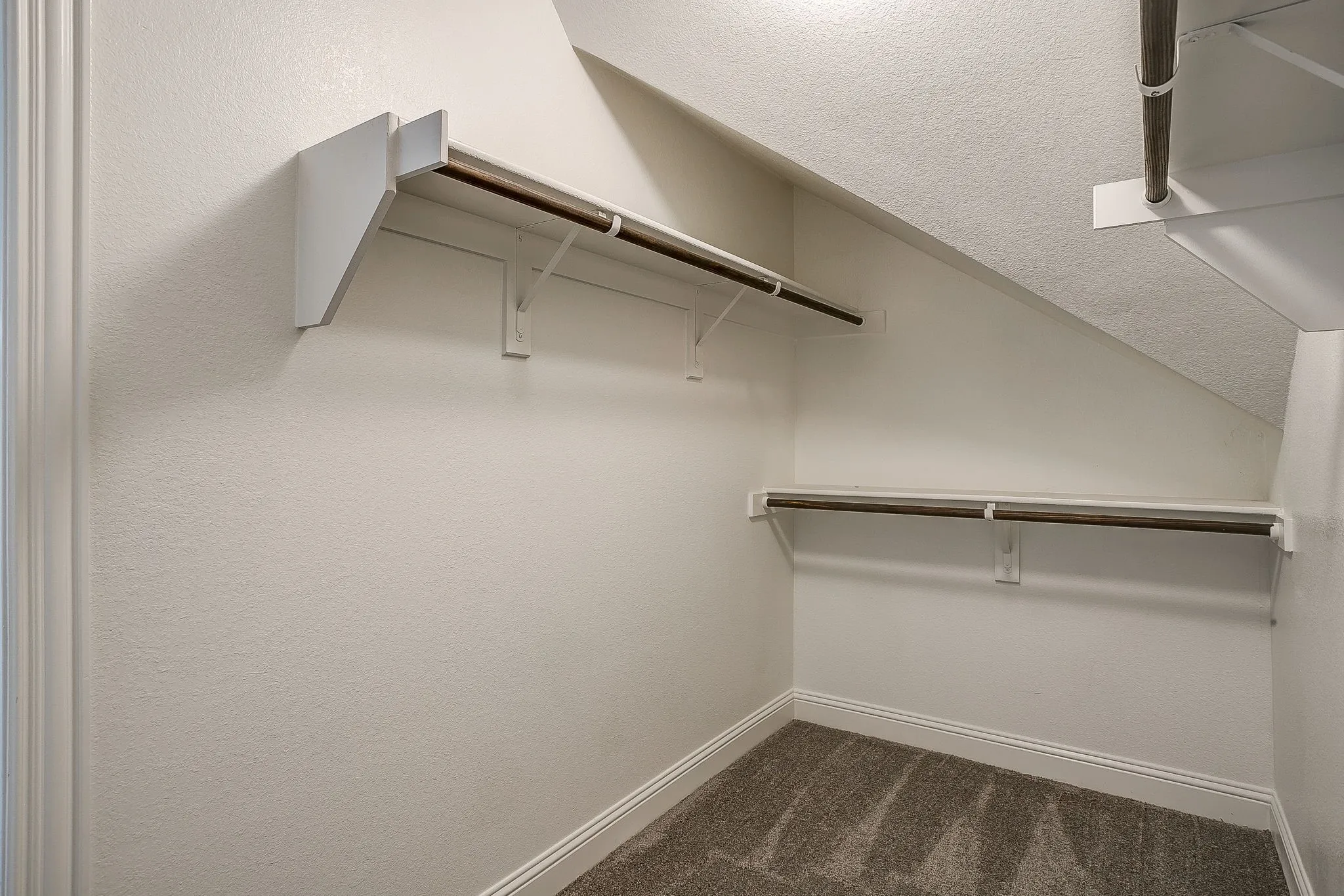 Single Family Residence For Sale in Tarrant County , 4407 Garnet Jade Drive, Arlington, Texas 76005, 4 Bedroom, 4 Bathroom, 2 Garage spaces, 2,884 Sqft, built in 2018, mls#21308755, Real Estate Agent in Arlington, Homes For Sale in Tarrant county, Homes For Sale in Arlington, Realtor in Arlington Texas, Real Estate Brokerage Independent Realty Texas, Luminita Cordes Realtor