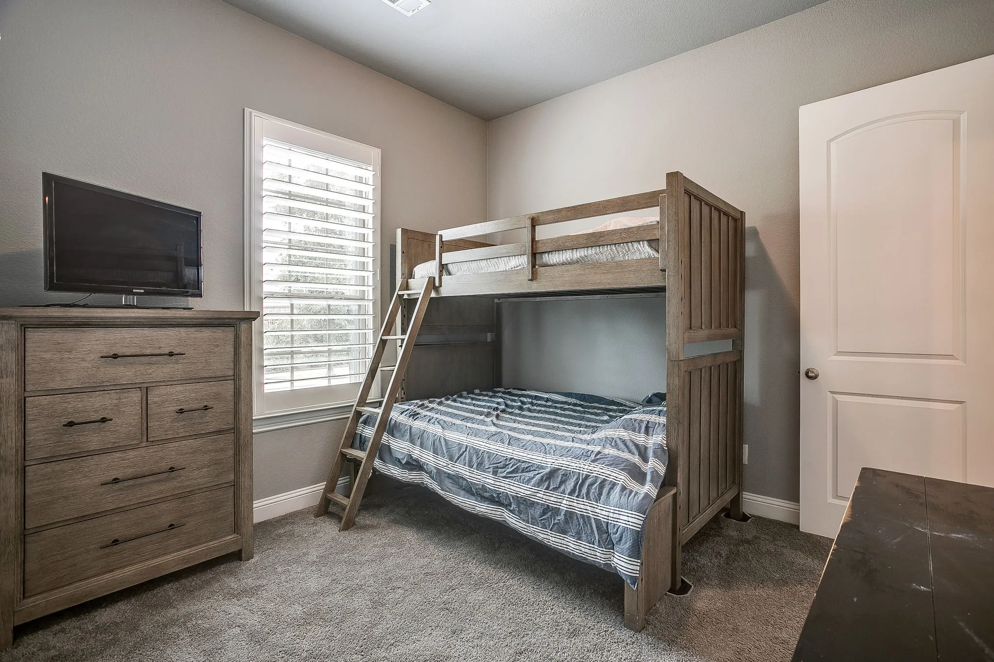 Single Family Residence For Sale in Tarrant County , 4407 Garnet Jade Drive, Arlington, Texas 76005, 4 Bedroom, 4 Bathroom, 2 Garage spaces, 2,884 Sqft, built in 2018, mls#21308755, Real Estate Agent in Arlington, Homes For Sale in Tarrant county, Homes For Sale in Arlington, Realtor in Arlington Texas, Real Estate Brokerage Independent Realty Texas, Luminita Cordes Realtor