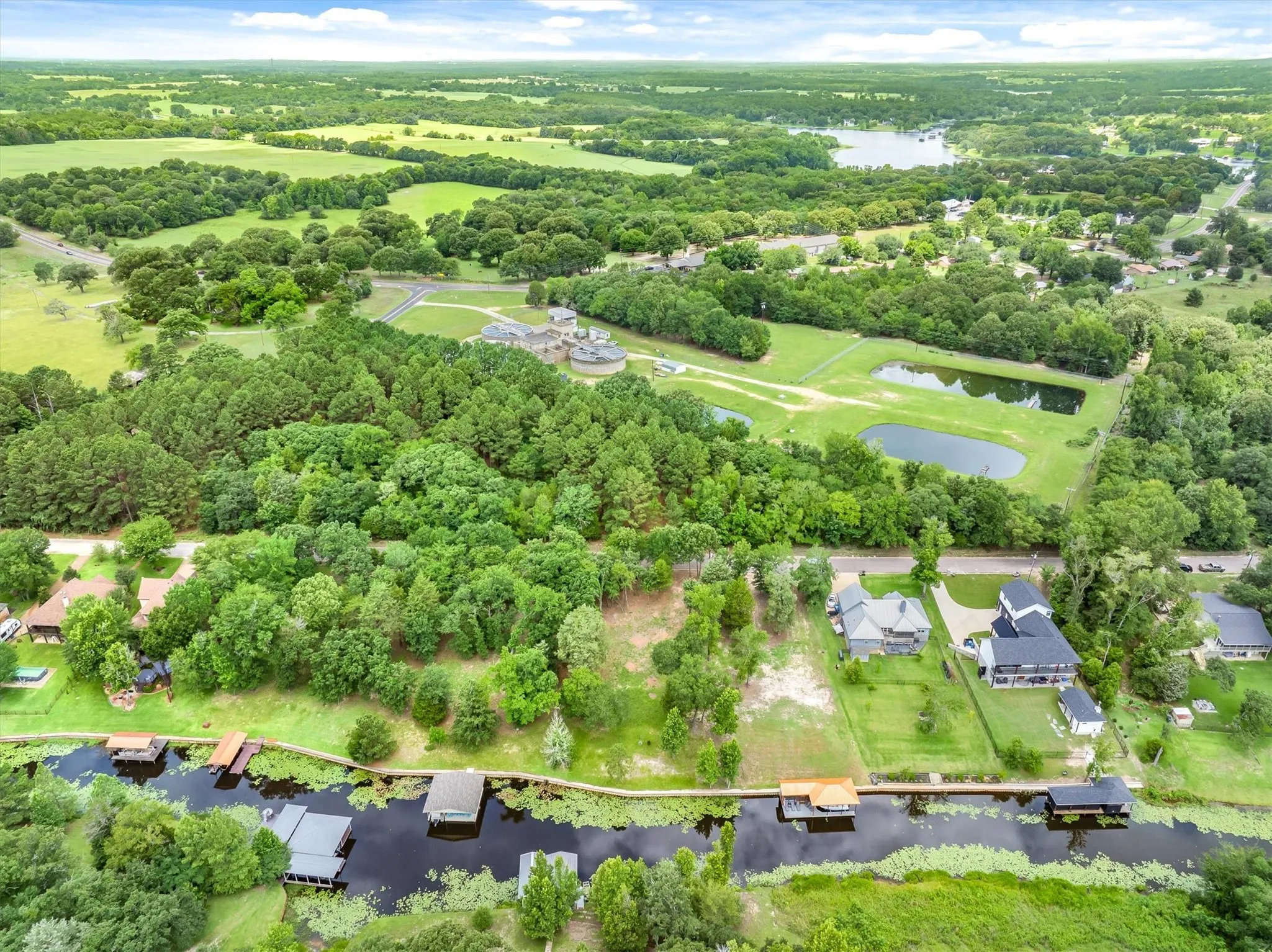 Unimproved Land For Sale in Henderson County , 5271 Bayshore Drive, Athens, Texas 75752, 0, 0, Garage spaces, 0 Sqft, built in 0, mls#21311337, Real Estate Agent in Athens, Homes For Sale in Henderson county, Homes For Sale in Athens, Realtor in Athens Texas, Real Estate Brokerage Independent Realty Texas, Luminita Cordes Realtor