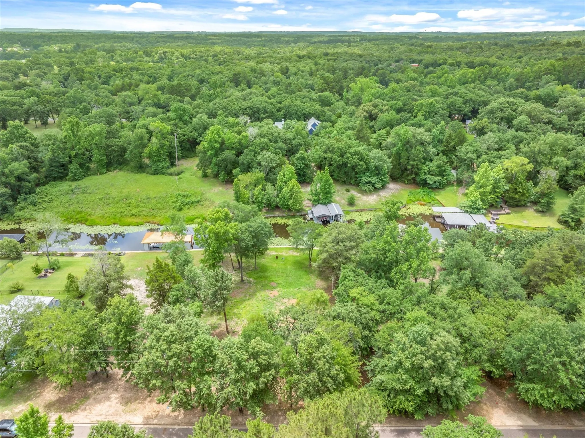 Unimproved Land For Sale in Henderson County , 5271 Bayshore Drive, Athens, Texas 75752, 0, 0, Garage spaces, 0 Sqft, built in 0, mls#21311337, Real Estate Agent in Athens, Homes For Sale in Henderson county, Homes For Sale in Athens, Realtor in Athens Texas, Real Estate Brokerage Independent Realty Texas, Luminita Cordes Realtor