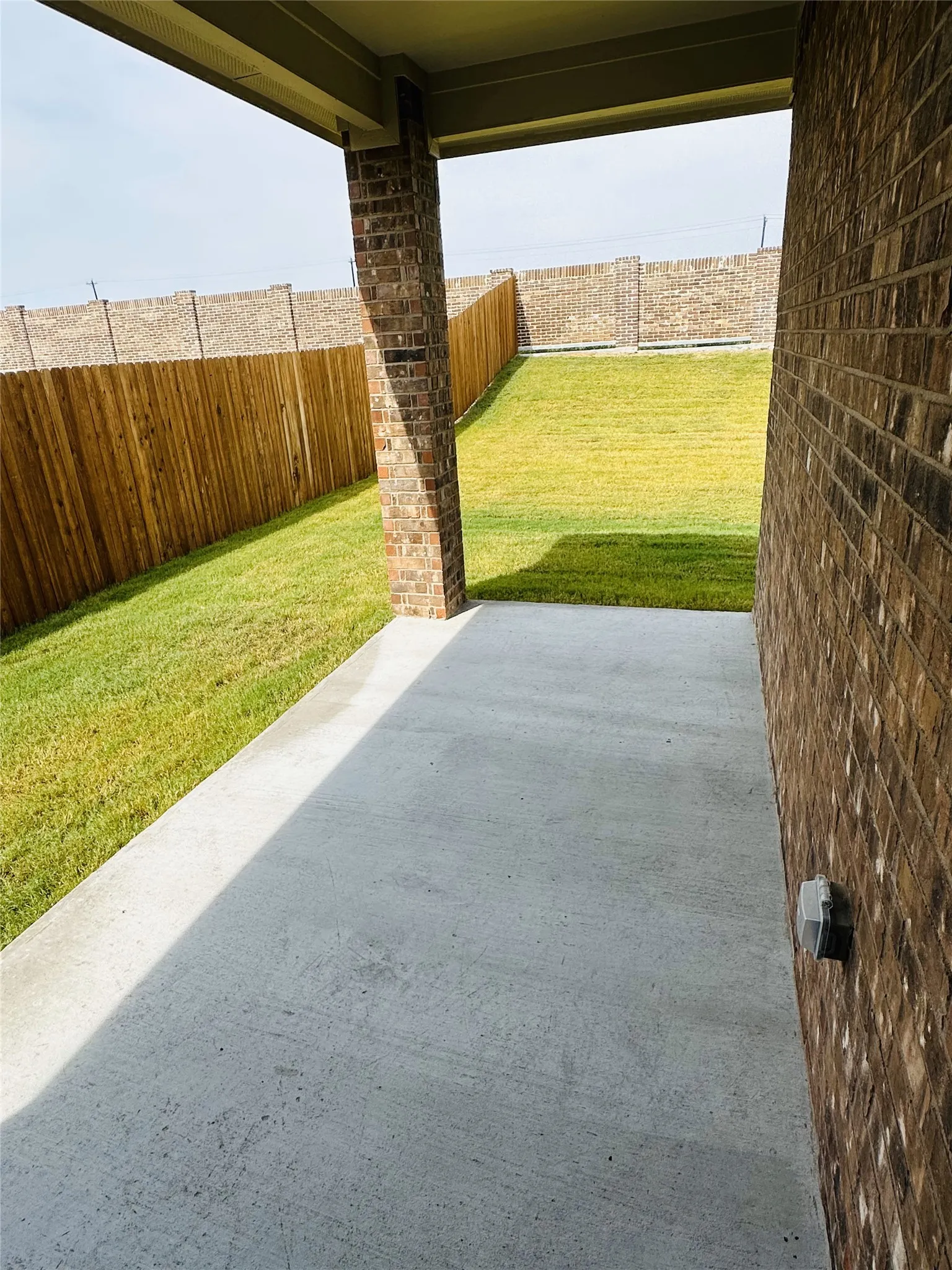 Single Family Residence For Rent in Rockwall County , 239 Jenkinson Drive, Fate, Texas 75189, 4 Bedrooms, 2 Bathrooms, 2 Garage spaces, 1,996 Sqft, built in 2023, Price $2,195, mls#21312407, Real Estate Agent in Fate, Homes For Rent in Rockwall county, Homes For Rent in Fate, Realtor in Fate Texas, Real Estate Brokerage Independent Realty Texas, Luminita Cordes Realtor