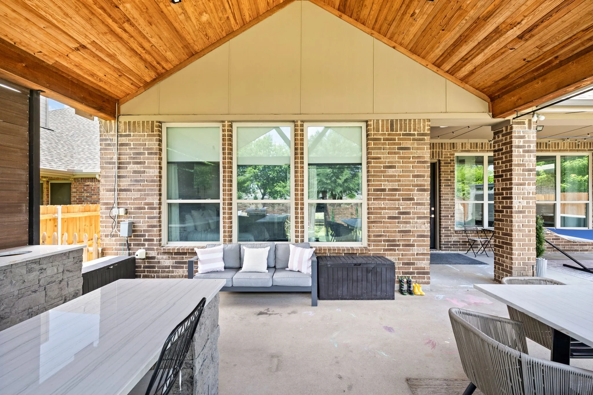 Single Family Residence For Sale in Kaufman County , 1032 Edgefield Lane, Forney, Texas 75126, 4 Bedroom, 3 Bathroom, 3 Garage spaces, 3,264 Sqft, built in 2014, mls#21293782, Real Estate Agent in Forney, Homes For Sale in Kaufman county, Homes For Sale in Forney, Realtor in Forney Texas, Real Estate Brokerage Independent Realty Texas, Luminita Cordes Realtor