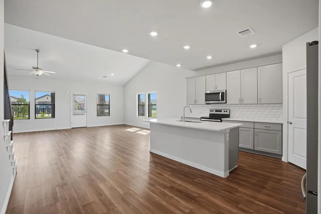 Single Family Residence For Sale in Hunt County , 3253 Cumby Drive, Royse City, Texas 75189, 5 Bedroom, 3 Bathroom, 2 Garage spaces, 3,047 Sqft, built in 2021, mls#21311174, Real Estate Agent in Royse City, Homes For Sale in Hunt county, Homes For Sale in Royse City, Realtor in Royse City Texas, Real Estate Brokerage Independent Realty Texas, Luminita Cordes Realtor