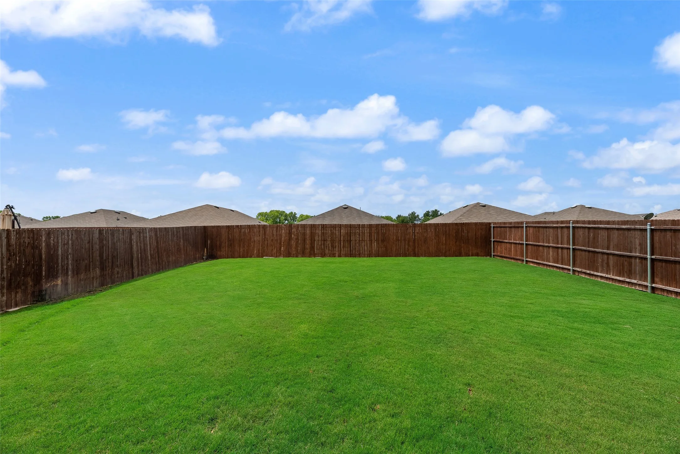 Single Family Residence For Sale in Collin County , 720 Lighthouse Street, Princeton, Texas 75407, 2 Bedroom, 2 Bathroom, 2 Garage spaces, 1,099 Sqft, built in 2024, mls#21290190, Real Estate Agent in Princeton, Homes For Sale in Collin county, Homes For Sale in Princeton, Realtor in Princeton Texas, Real Estate Brokerage Independent Realty Texas, Luminita Cordes Realtor