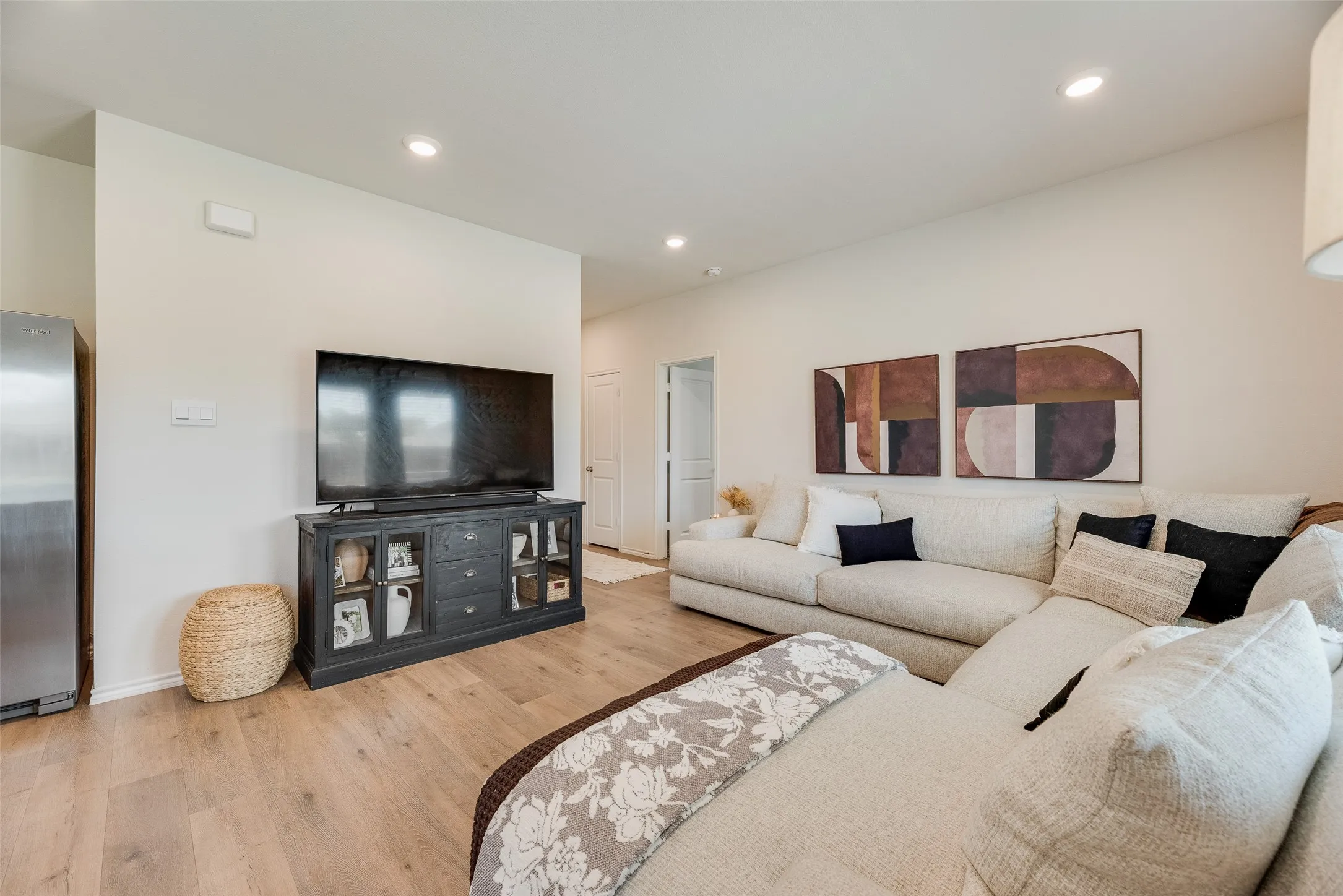 Single Family Residence For Sale in Collin County , 720 Lighthouse Street, Princeton, Texas 75407, 2 Bedroom, 2 Bathroom, 2 Garage spaces, 1,099 Sqft, built in 2024, mls#21290190, Real Estate Agent in Princeton, Homes For Sale in Collin county, Homes For Sale in Princeton, Realtor in Princeton Texas, Real Estate Brokerage Independent Realty Texas, Luminita Cordes Realtor