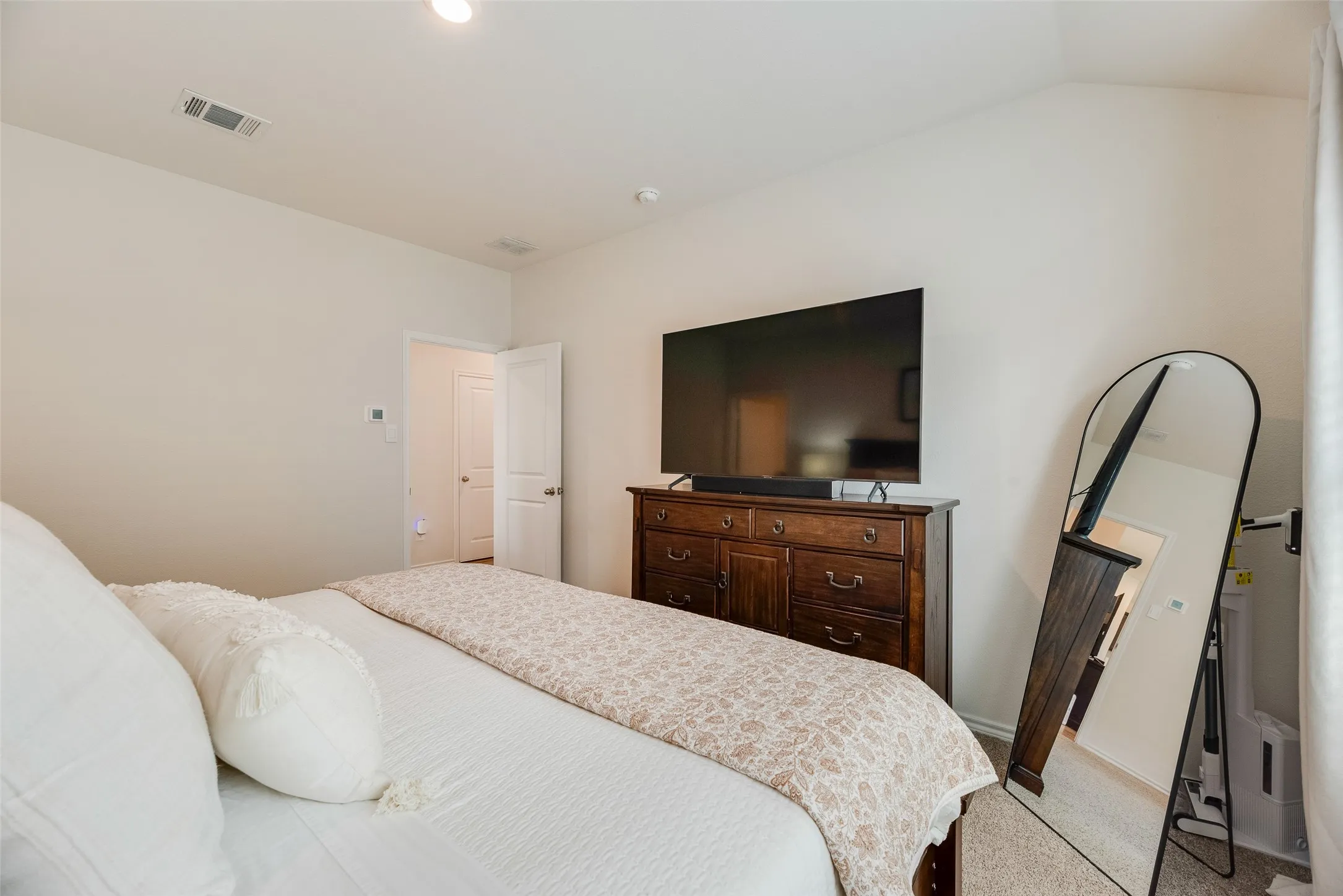 Single Family Residence For Sale in Collin County , 720 Lighthouse Street, Princeton, Texas 75407, 2 Bedroom, 2 Bathroom, 2 Garage spaces, 1,099 Sqft, built in 2024, mls#21290190, Real Estate Agent in Princeton, Homes For Sale in Collin county, Homes For Sale in Princeton, Realtor in Princeton Texas, Real Estate Brokerage Independent Realty Texas, Luminita Cordes Realtor