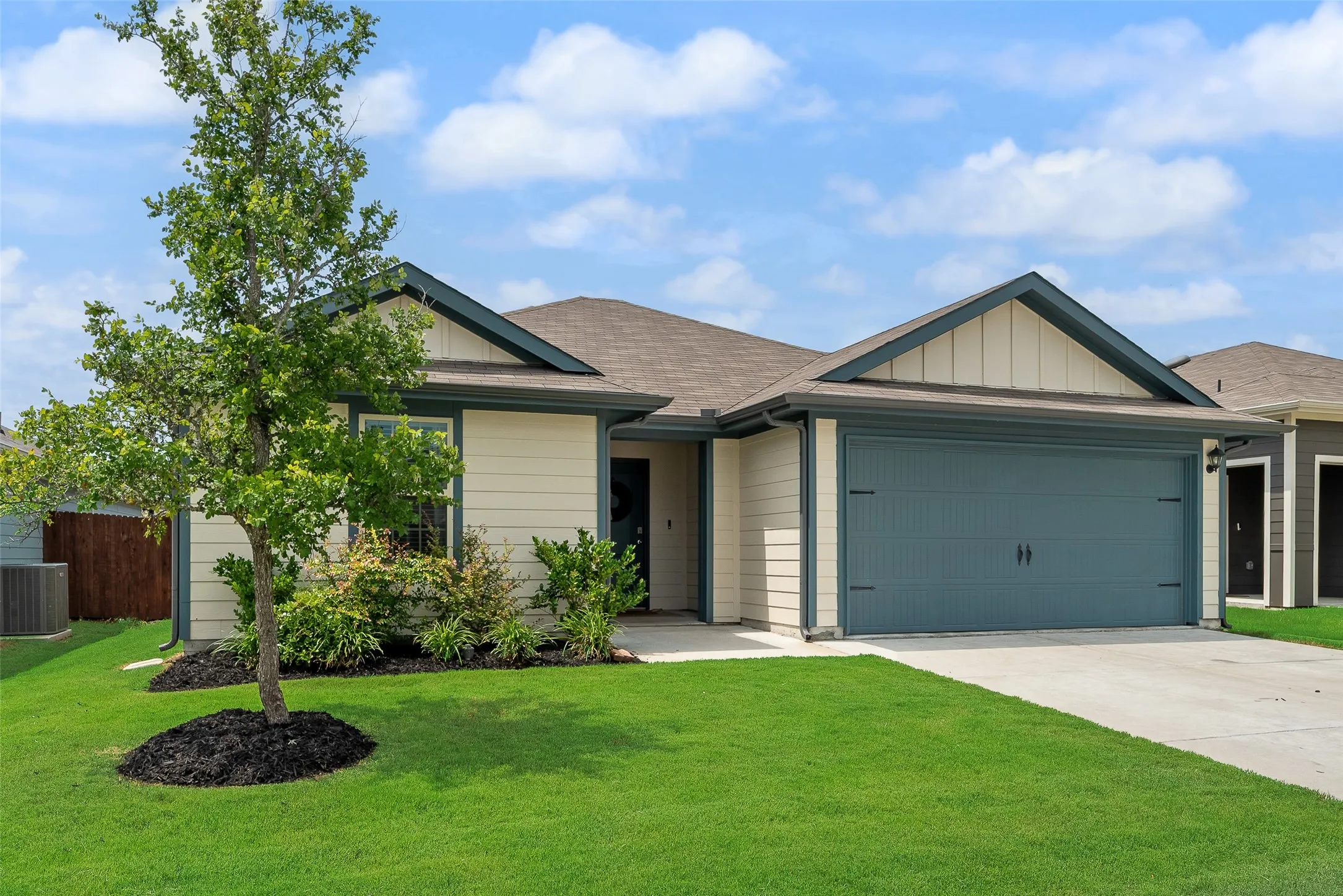 Single Family Residence For Sale in Collin County , 720 Lighthouse Street, Princeton, Texas 75407, 2 Bedroom, 2 Bathroom, 2 Garage spaces, 1,099 Sqft, built in 2024, mls#21290190, Real Estate Agent in Princeton, Homes For Sale in Collin county, Homes For Sale in Princeton, Realtor in Princeton Texas, Real Estate Brokerage Independent Realty Texas, Luminita Cordes Realtor