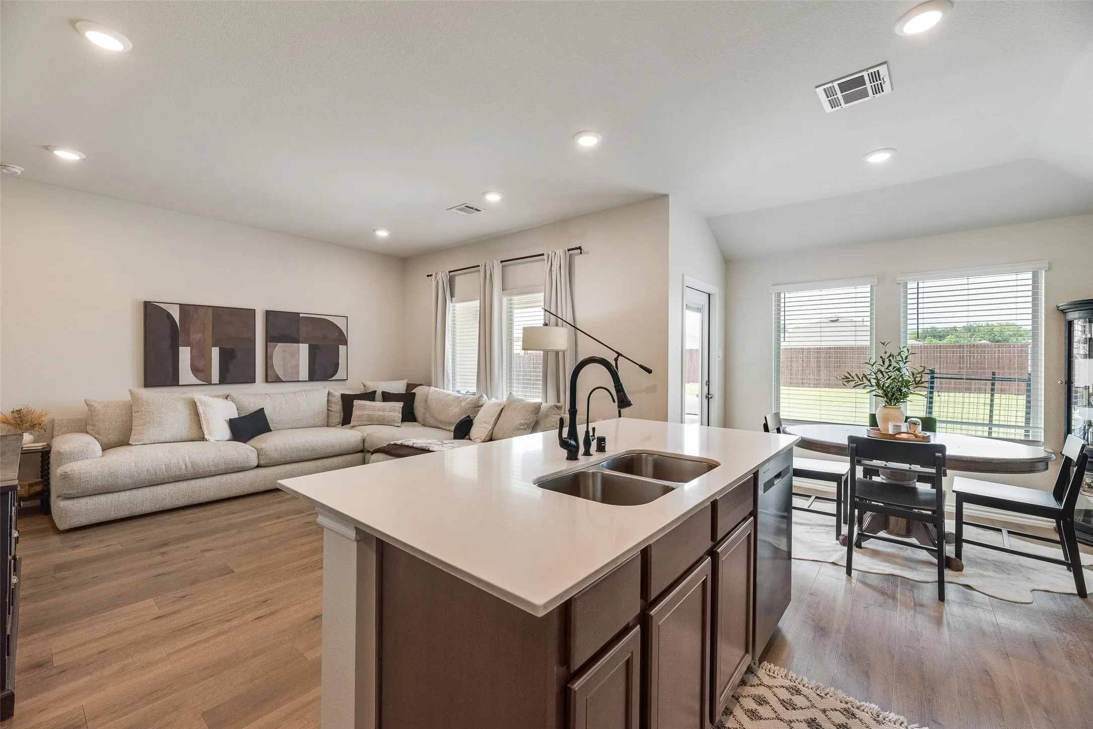 Single Family Residence For Sale in Collin County , 720 Lighthouse Street, Princeton, Texas 75407, 2 Bedroom, 2 Bathroom, 2 Garage spaces, 1,099 Sqft, built in 2024, mls#21290190, Real Estate Agent in Princeton, Homes For Sale in Collin county, Homes For Sale in Princeton, Realtor in Princeton Texas, Real Estate Brokerage Independent Realty Texas, Luminita Cordes Realtor