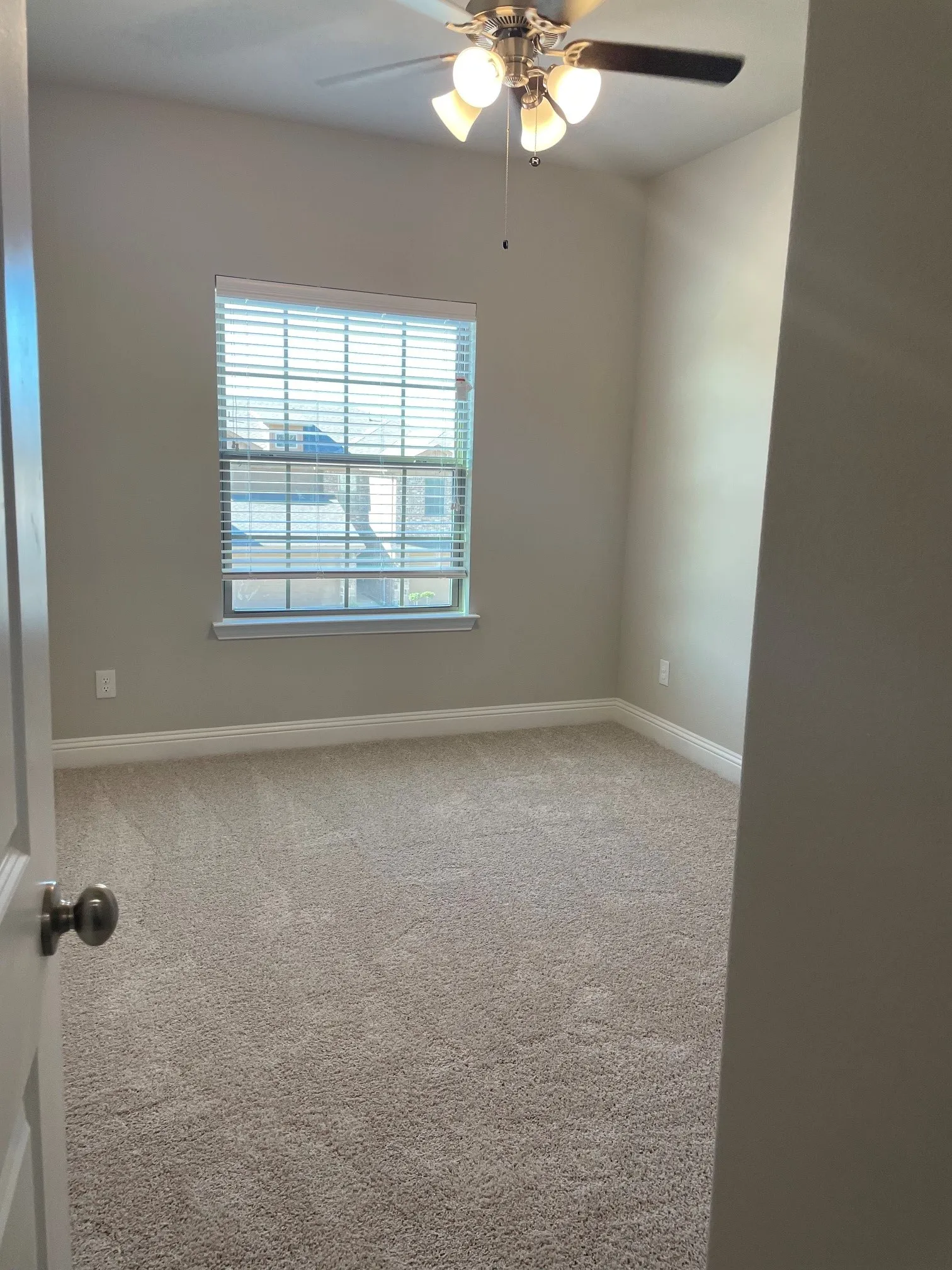 Townhouse For Rent in Hunt County , 6810 Jade Drive, Greenville, Texas 75402, 3 Bedroom, 3 Bathroom, 2 Garage spaces, 1,994 Sqft, built in 2021, mls#21308521, Real Estate Agent in Greenville, Homes For Rent in Hunt county, Homes For Rent in Greenville, Realtor in Greenville Texas, Real Estate Brokerage Independent Realty Texas, Luminita Cordes Realtor