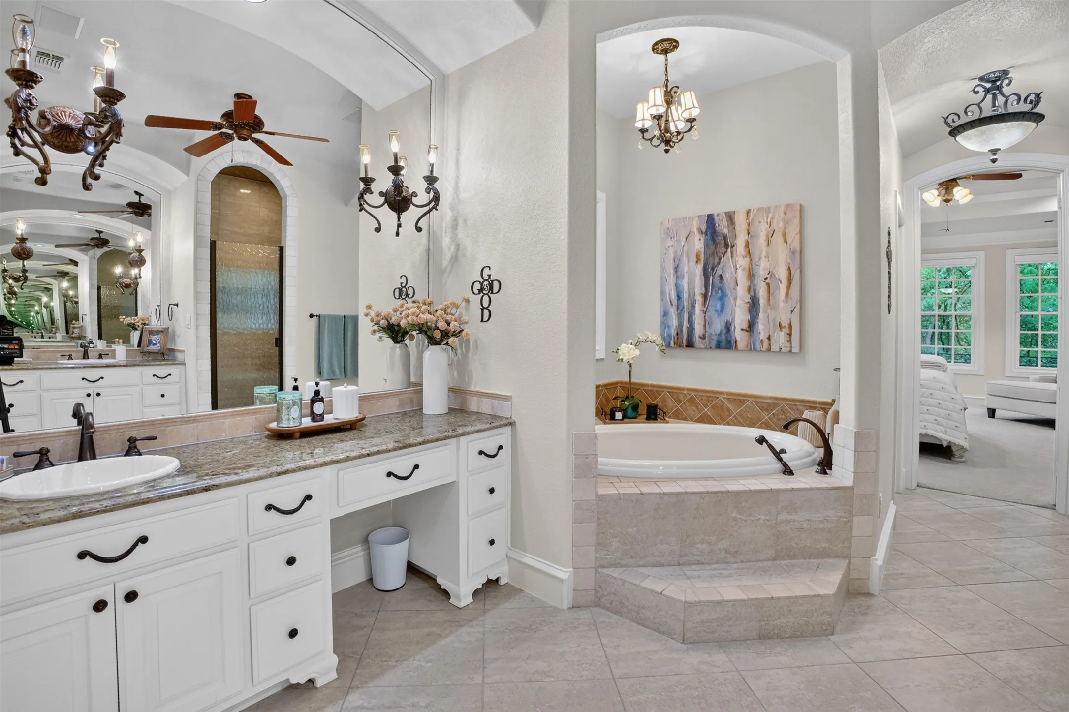 Single Family Residence For Sale in Tarrant County , 1012 Brae Court, Fort Worth, Texas 76111, 4 Bedroom, 4 Bathroom, 2 Garage spaces, 3,909 Sqft, built in 2005, mls#21311376, Real Estate Agent in Fort Worth, Homes For Sale in Tarrant county, Homes For Sale in Fort Worth, Realtor in Fort Worth Texas, Real Estate Brokerage Independent Realty Texas, Luminita Cordes Realtor