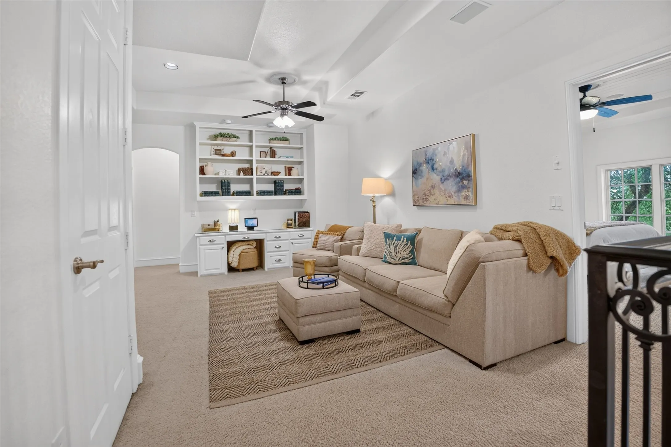 Single Family Residence For Sale in Tarrant County , 1012 Brae Court, Fort Worth, Texas 76111, 4 Bedroom, 4 Bathroom, 2 Garage spaces, 3,909 Sqft, built in 2005, mls#21311376, Real Estate Agent in Fort Worth, Homes For Sale in Tarrant county, Homes For Sale in Fort Worth, Realtor in Fort Worth Texas, Real Estate Brokerage Independent Realty Texas, Luminita Cordes Realtor