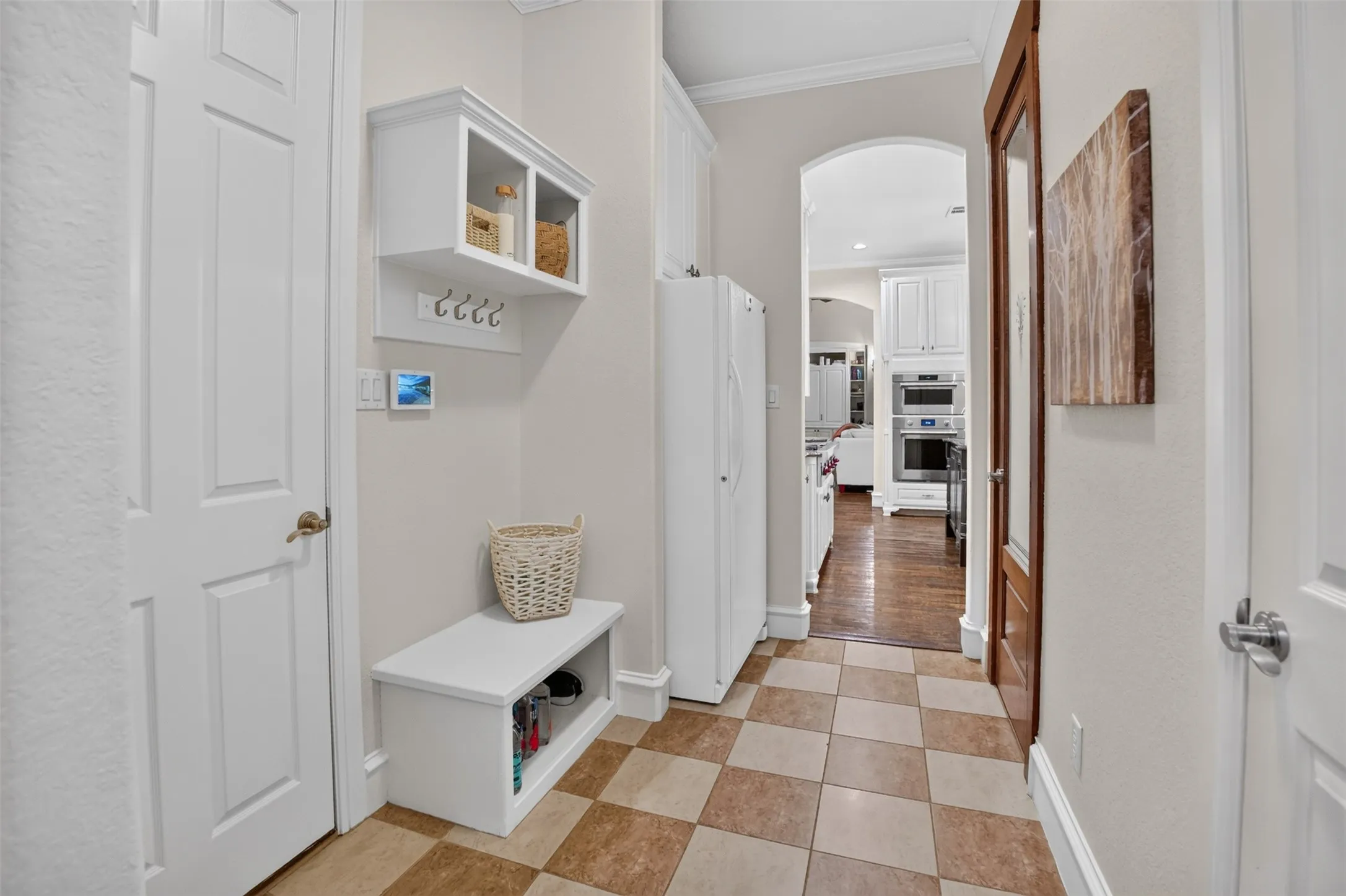 Single Family Residence For Sale in Tarrant County , 1012 Brae Court, Fort Worth, Texas 76111, 4 Bedroom, 4 Bathroom, 2 Garage spaces, 3,909 Sqft, built in 2005, mls#21311376, Real Estate Agent in Fort Worth, Homes For Sale in Tarrant county, Homes For Sale in Fort Worth, Realtor in Fort Worth Texas, Real Estate Brokerage Independent Realty Texas, Luminita Cordes Realtor