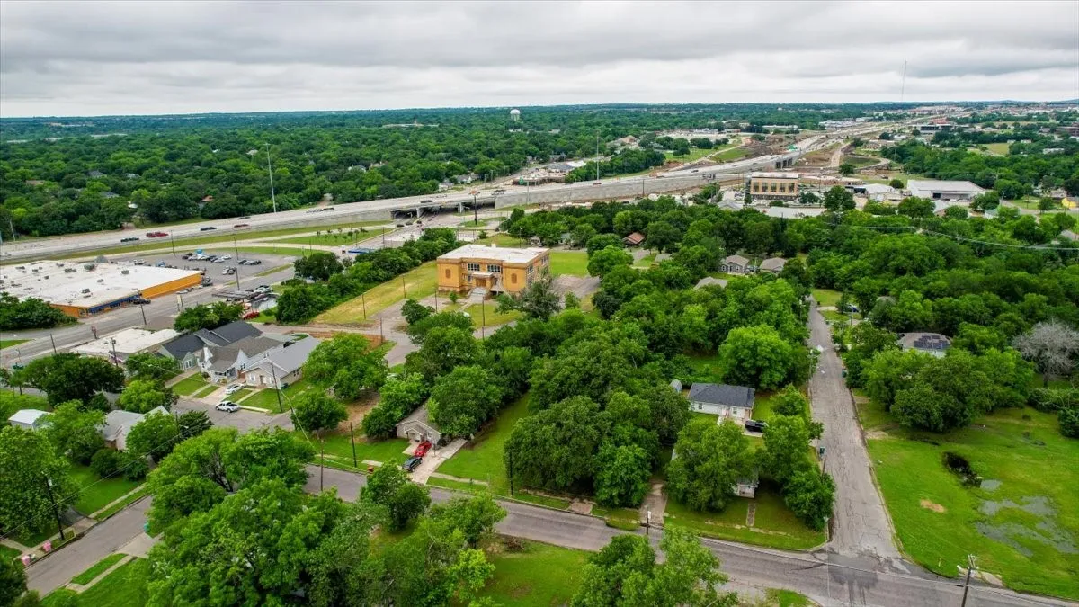 Unimproved Land For Sale in Grayson County , 209 E College Street, Sherman, Texas 75090, 0, 0, Garage spaces, 0 Sqft, built in 0, mls#21305634, Real Estate Agent in Sherman, Homes For Sale in Grayson county, Homes For Sale in Sherman, Realtor in Sherman Texas, Real Estate Brokerage Independent Realty Texas, Luminita Cordes Realtor