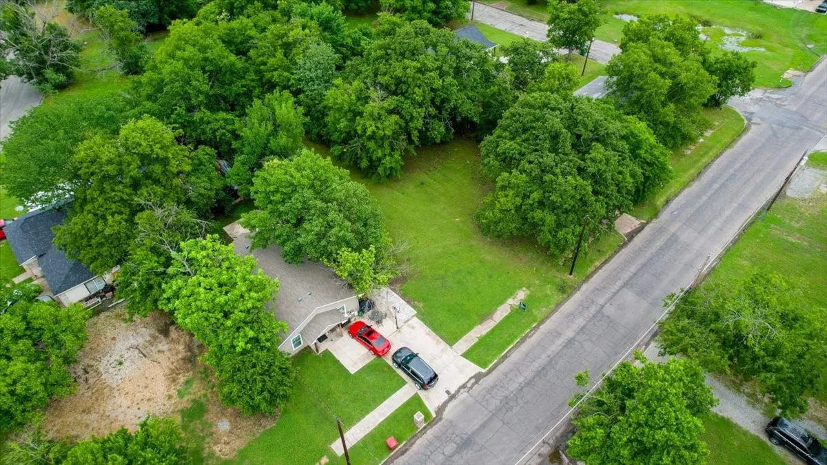 Unimproved Land For Sale in Grayson County , 209 E College Street, Sherman, Texas 75090, 0, 0, Garage spaces, 0 Sqft, built in 0, mls#21305634, Real Estate Agent in Sherman, Homes For Sale in Grayson county, Homes For Sale in Sherman, Realtor in Sherman Texas, Real Estate Brokerage Independent Realty Texas, Luminita Cordes Realtor