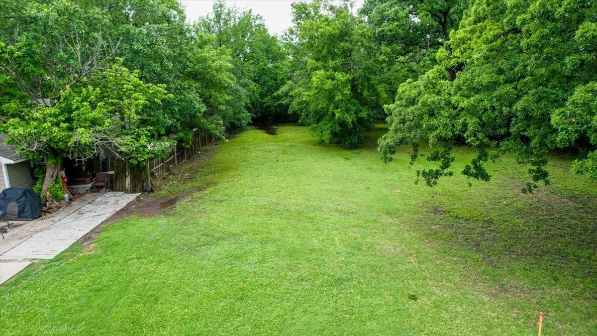 Unimproved Land For Sale in Grayson County , 209 E College Street, Sherman, Texas 75090, 0, 0, Garage spaces, 0 Sqft, built in 0, mls#21305634, Real Estate Agent in Sherman, Homes For Sale in Grayson county, Homes For Sale in Sherman, Realtor in Sherman Texas, Real Estate Brokerage Independent Realty Texas, Luminita Cordes Realtor