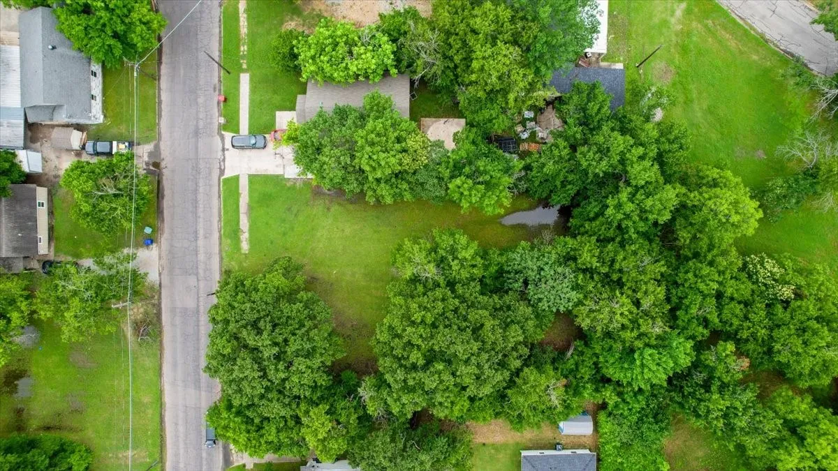 Unimproved Land For Sale in Grayson County , 209 E College Street, Sherman, Texas 75090, 0, 0, Garage spaces, 0 Sqft, built in 0, mls#21305634, Real Estate Agent in Sherman, Homes For Sale in Grayson county, Homes For Sale in Sherman, Realtor in Sherman Texas, Real Estate Brokerage Independent Realty Texas, Luminita Cordes Realtor