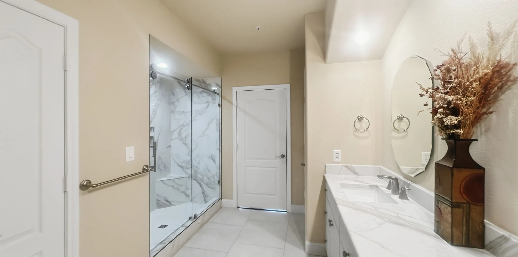 Condominium For Sale in Rockwall County , 2137 Portofino Drive 2137, Rockwall, Texas 75032, 3 Bedroom, 2 Bathroom, 2 Garage spaces, 1,586 Sqft, built in 2006, mls#21312428, Real Estate Agent in Rockwall, Homes For Sale in Rockwall county, Homes For Sale in Rockwall, Realtor in Rockwall Texas, Real Estate Brokerage Independent Realty Texas, Luminita Cordes Realtor