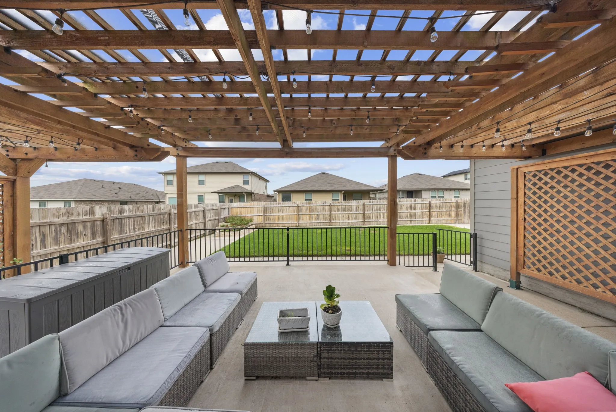Single Family Residence For Sale in Mc Lennan County , 3221 Samson Drive, Waco, Texas 76655, 6 Bedroom, 4 Bathroom, 2 Garage spaces, 3,249 Sqft, built in 2019, mls#21309466, Real Estate Agent in Waco, Homes For Sale in Mc Lennan county, Homes For Sale in Waco, Realtor in Waco Texas, Real Estate Brokerage Independent Realty Texas, Luminita Cordes Realtor
