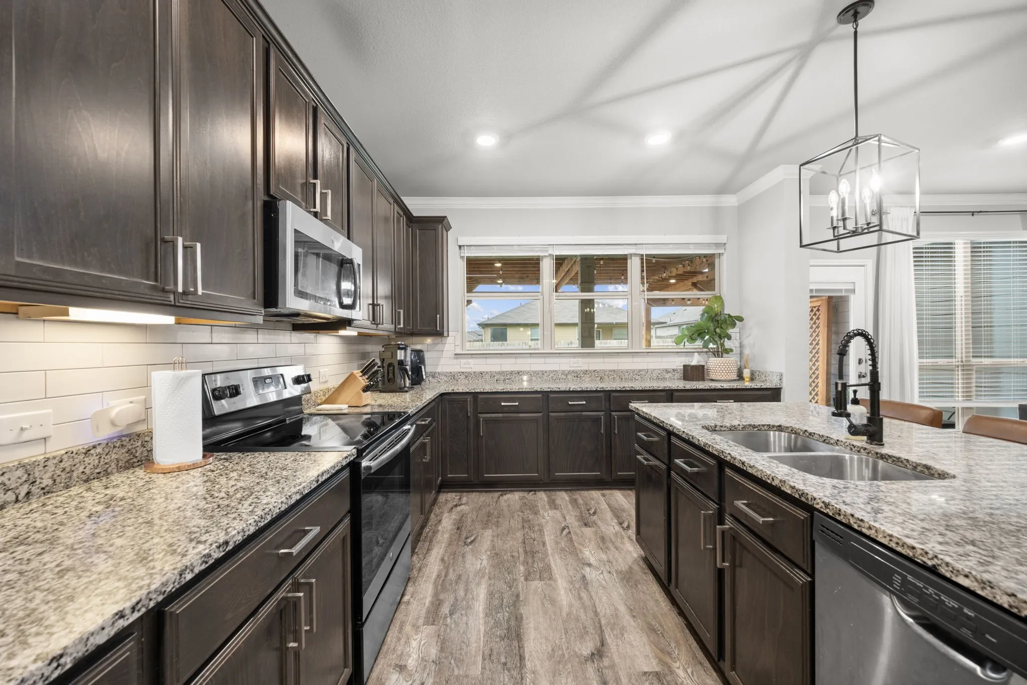 Single Family Residence For Sale in Mc Lennan County , 3221 Samson Drive, Waco, Texas 76655, 6 Bedroom, 4 Bathroom, 2 Garage spaces, 3,249 Sqft, built in 2019, mls#21309466, Real Estate Agent in Waco, Homes For Sale in Mc Lennan county, Homes For Sale in Waco, Realtor in Waco Texas, Real Estate Brokerage Independent Realty Texas, Luminita Cordes Realtor