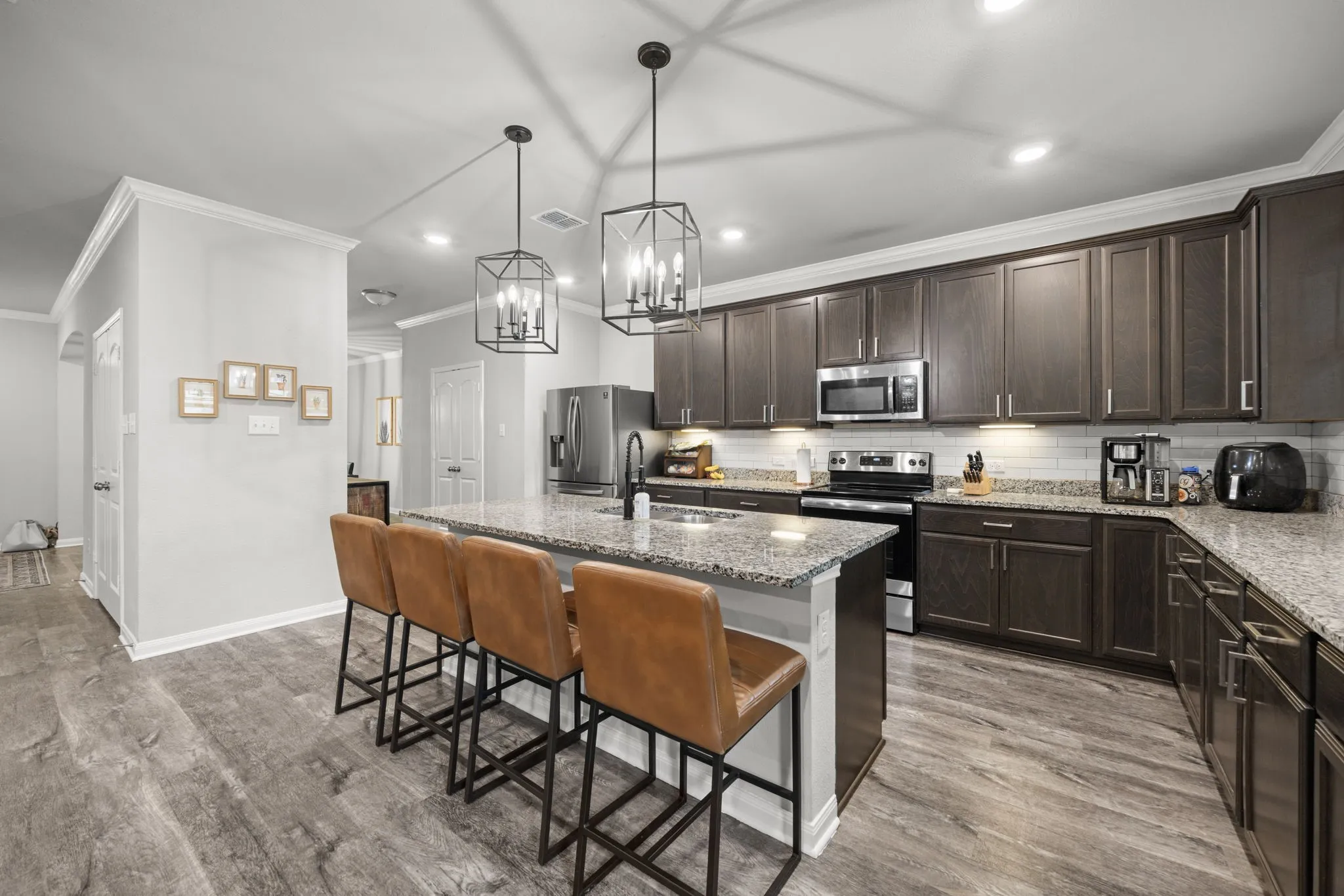 Single Family Residence For Sale in Mc Lennan County , 3221 Samson Drive, Waco, Texas 76655, 6 Bedroom, 4 Bathroom, 2 Garage spaces, 3,249 Sqft, built in 2019, mls#21309466, Real Estate Agent in Waco, Homes For Sale in Mc Lennan county, Homes For Sale in Waco, Realtor in Waco Texas, Real Estate Brokerage Independent Realty Texas, Luminita Cordes Realtor
