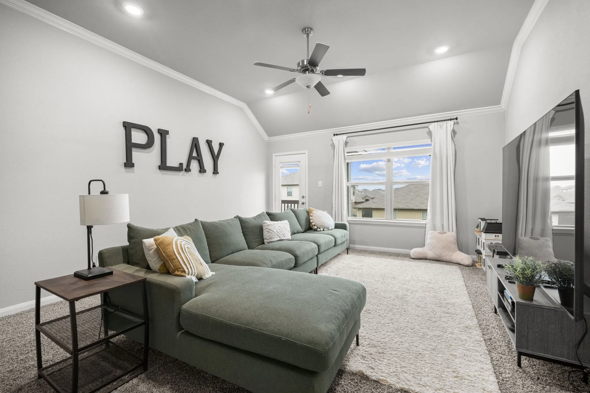 Single Family Residence For Sale in Mc Lennan County , 3221 Samson Drive, Waco, Texas 76655, 6 Bedroom, 4 Bathroom, 2 Garage spaces, 3,249 Sqft, built in 2019, mls#21309466, Real Estate Agent in Waco, Homes For Sale in Mc Lennan county, Homes For Sale in Waco, Realtor in Waco Texas, Real Estate Brokerage Independent Realty Texas, Luminita Cordes Realtor