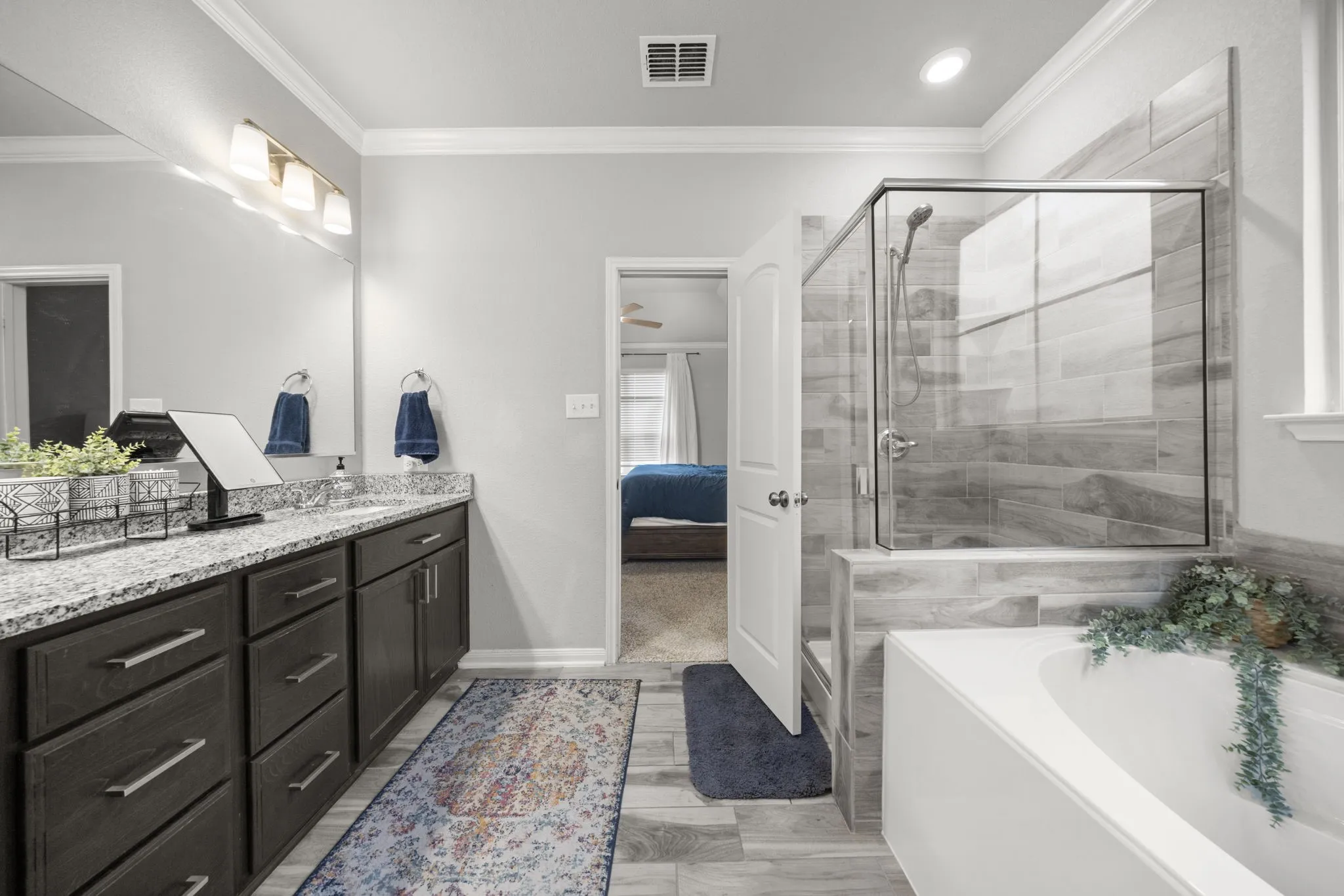 Single Family Residence For Sale in Mc Lennan County , 3221 Samson Drive, Waco, Texas 76655, 6 Bedroom, 4 Bathroom, 2 Garage spaces, 3,249 Sqft, built in 2019, mls#21309466, Real Estate Agent in Waco, Homes For Sale in Mc Lennan county, Homes For Sale in Waco, Realtor in Waco Texas, Real Estate Brokerage Independent Realty Texas, Luminita Cordes Realtor