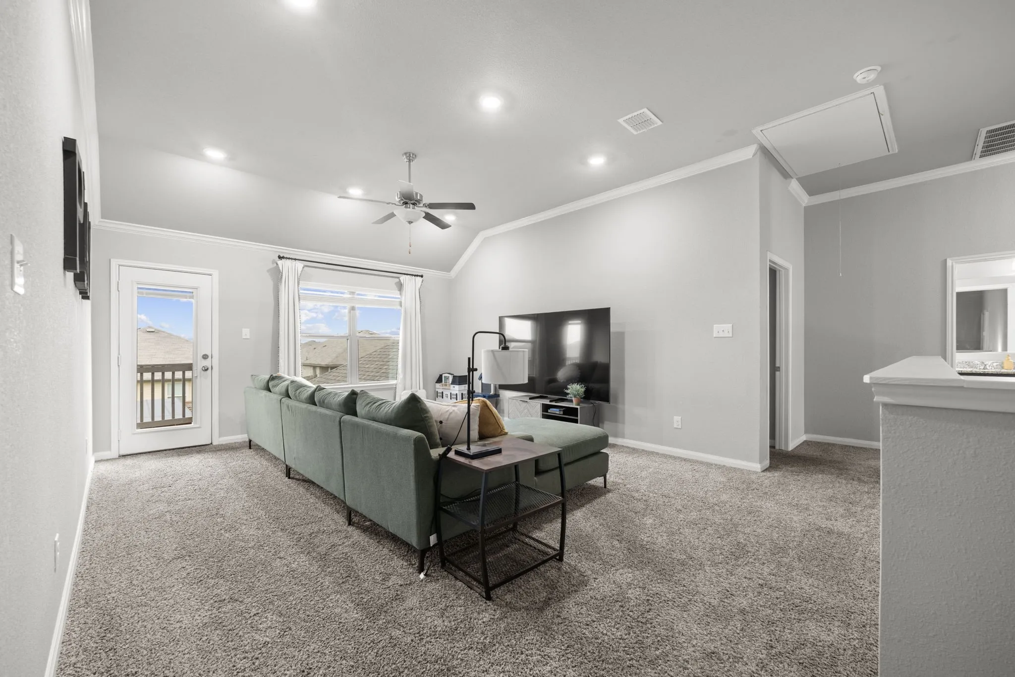 Single Family Residence For Sale in Mc Lennan County , 3221 Samson Drive, Waco, Texas 76655, 6 Bedroom, 4 Bathroom, 2 Garage spaces, 3,249 Sqft, built in 2019, mls#21309466, Real Estate Agent in Waco, Homes For Sale in Mc Lennan county, Homes For Sale in Waco, Realtor in Waco Texas, Real Estate Brokerage Independent Realty Texas, Luminita Cordes Realtor
