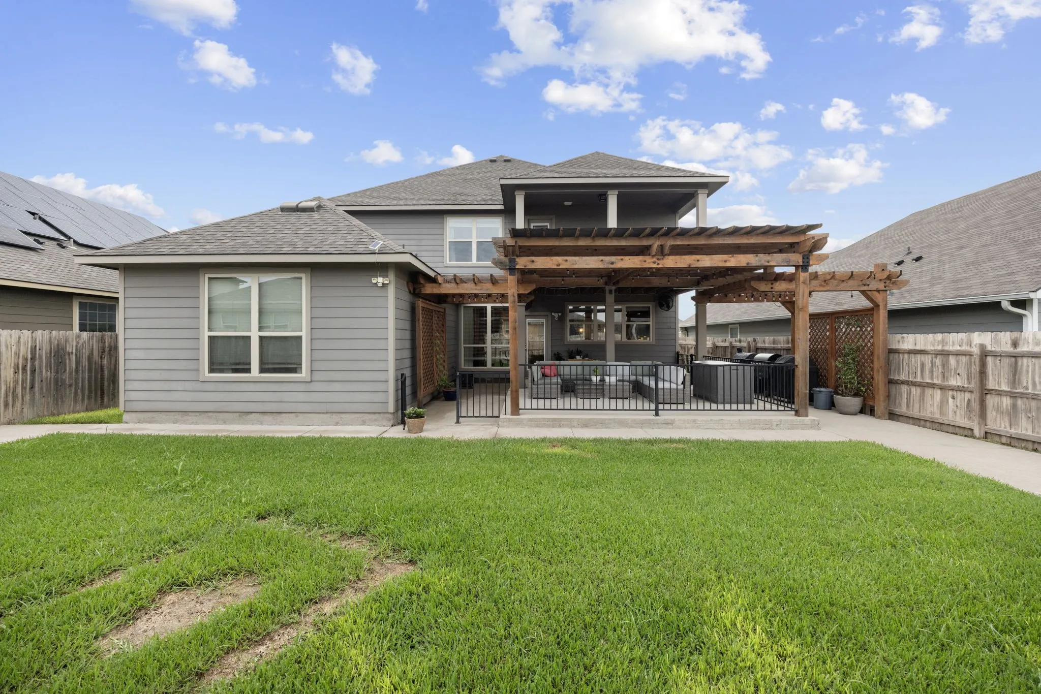 Single Family Residence For Sale in Mc Lennan County , 3221 Samson Drive, Waco, Texas 76655, 6 Bedroom, 4 Bathroom, 2 Garage spaces, 3,249 Sqft, built in 2019, mls#21309466, Real Estate Agent in Waco, Homes For Sale in Mc Lennan county, Homes For Sale in Waco, Realtor in Waco Texas, Real Estate Brokerage Independent Realty Texas, Luminita Cordes Realtor