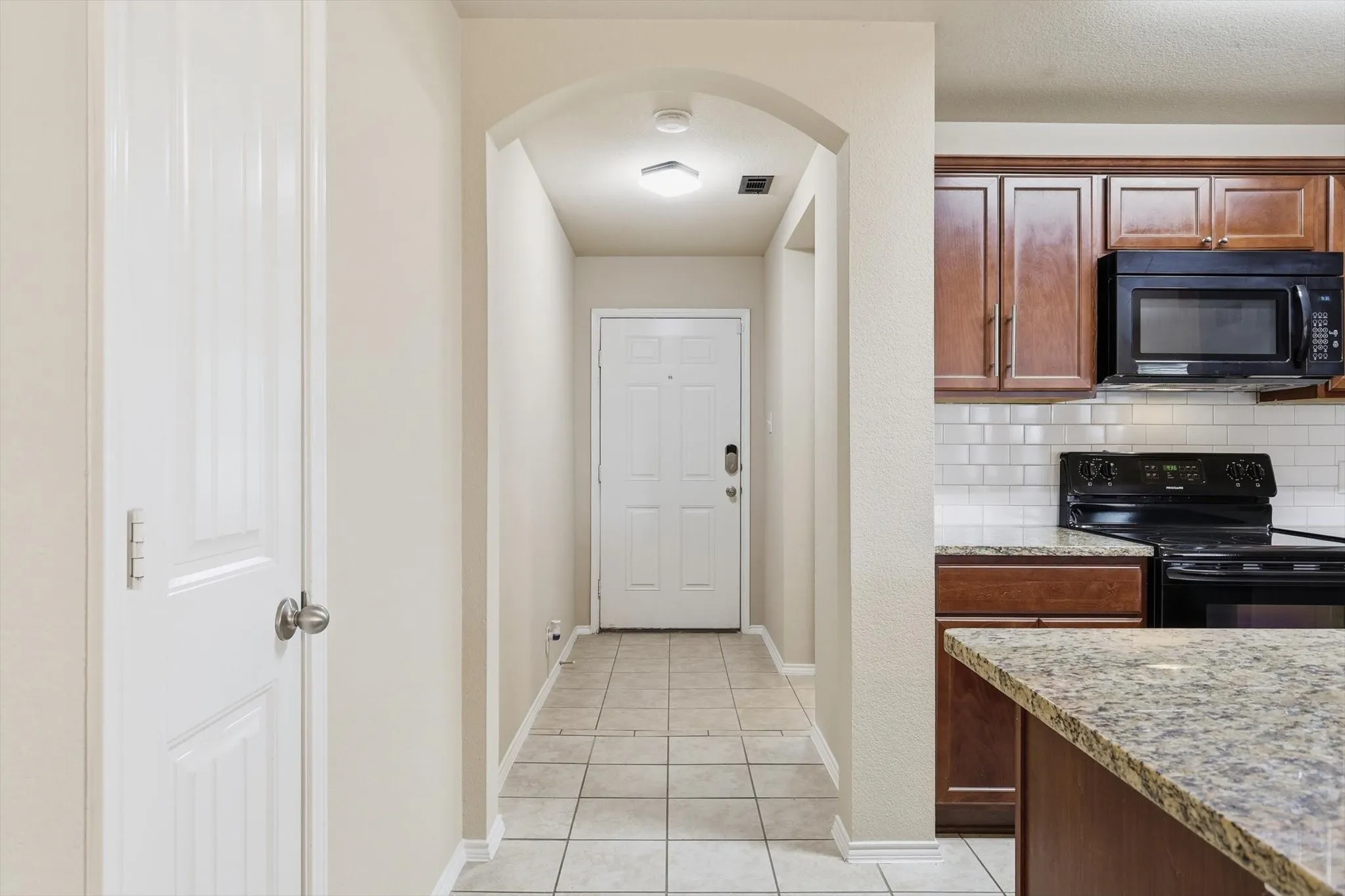 Single Family Residence For Sale in Collin County , 2334 Triston Street, Anna, Texas 75409, 4 Bedroom, 2 Bathroom, 2 Garage spaces, 1,892 Sqft, built in 2017, mls#21312435, Real Estate Agent in Anna, Homes For Sale in Collin county, Homes For Sale in Anna, Realtor in Anna Texas, Real Estate Brokerage Independent Realty Texas, Luminita Cordes Realtor