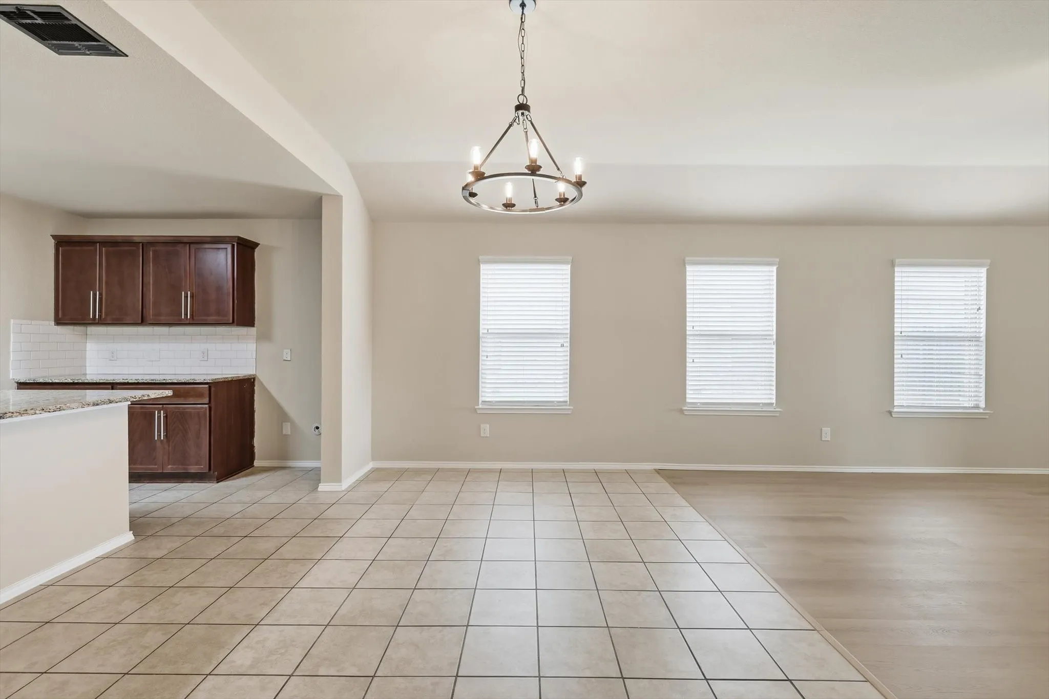Single Family Residence For Sale in Collin County , 2334 Triston Street, Anna, Texas 75409, 4 Bedroom, 2 Bathroom, 2 Garage spaces, 1,892 Sqft, built in 2017, mls#21312435, Real Estate Agent in Anna, Homes For Sale in Collin county, Homes For Sale in Anna, Realtor in Anna Texas, Real Estate Brokerage Independent Realty Texas, Luminita Cordes Realtor